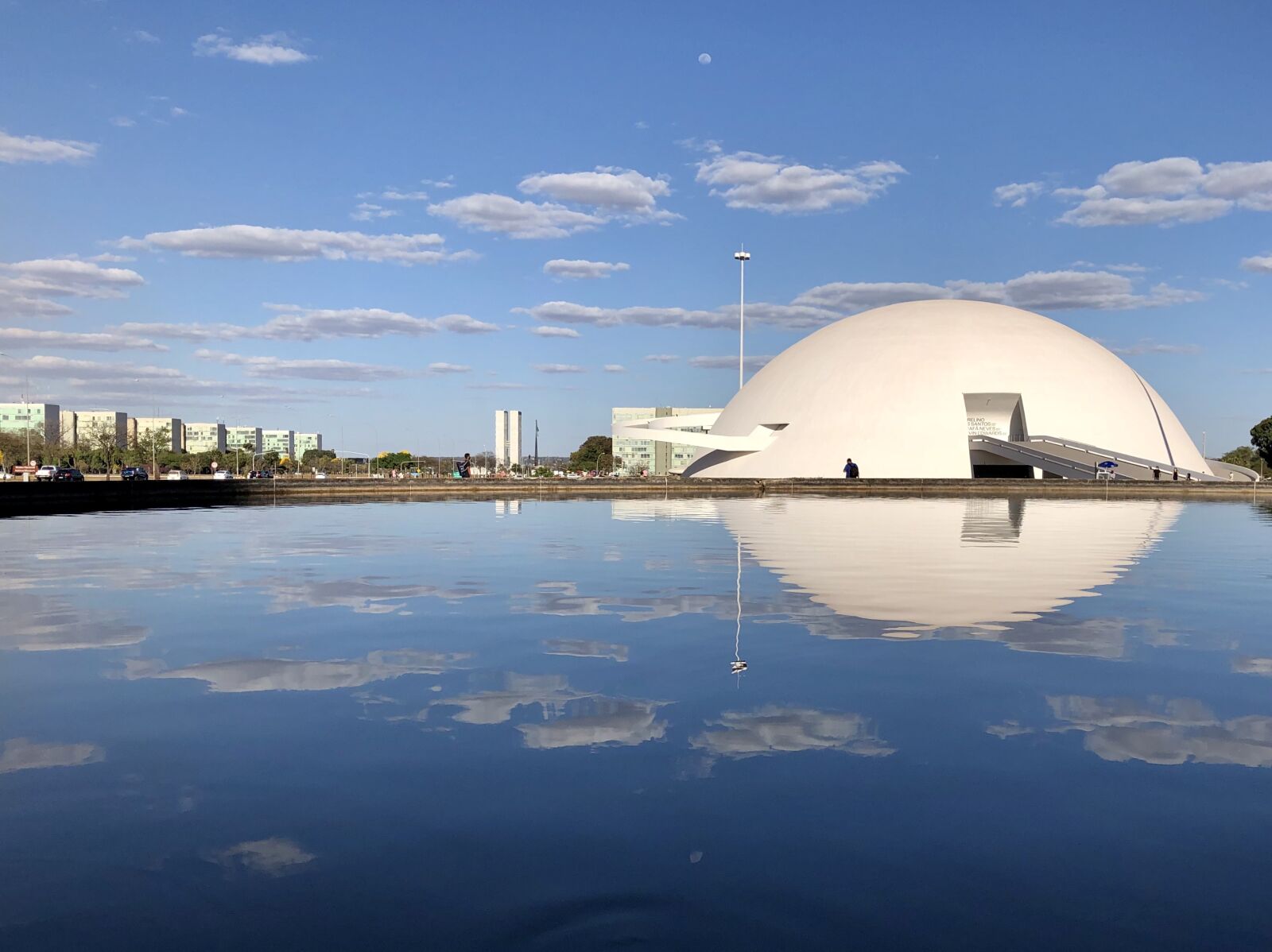iPhone X back dual camera 4mm f/1.8 sample photo. Museum, brasilia, brazil photography