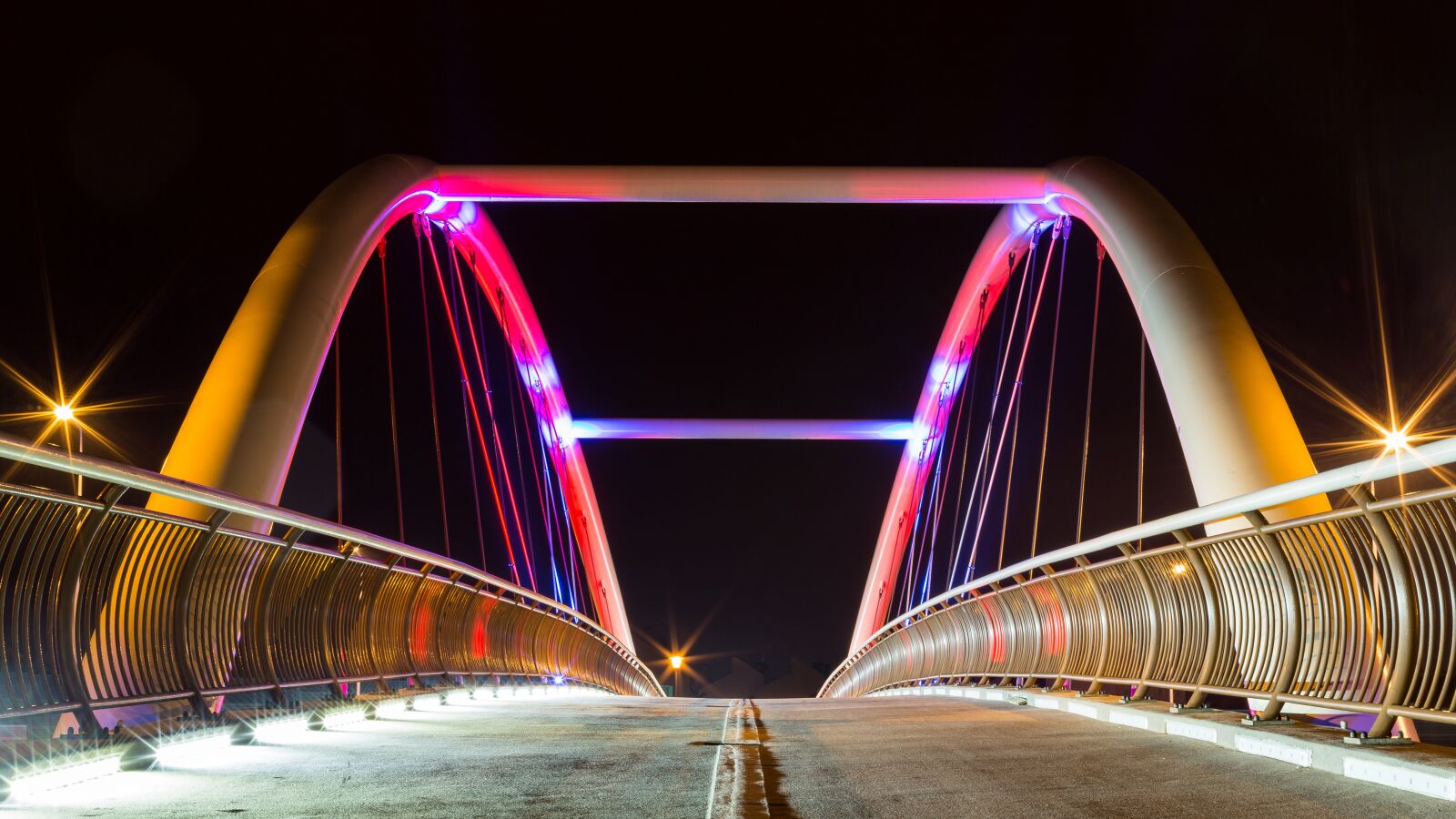 Canon EF 50mm F1.4 USM sample photo. Bridge, architecture, lights photography