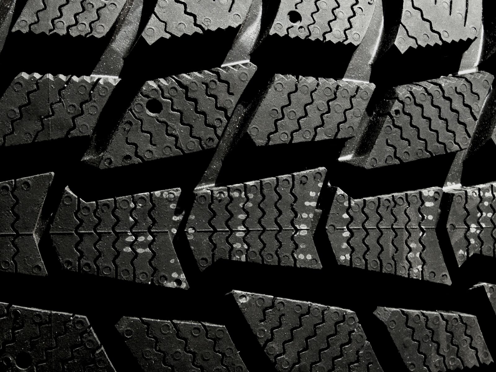 Panasonic Lumix DMC-FZ100 sample photo. Tire, tread, rubber photography