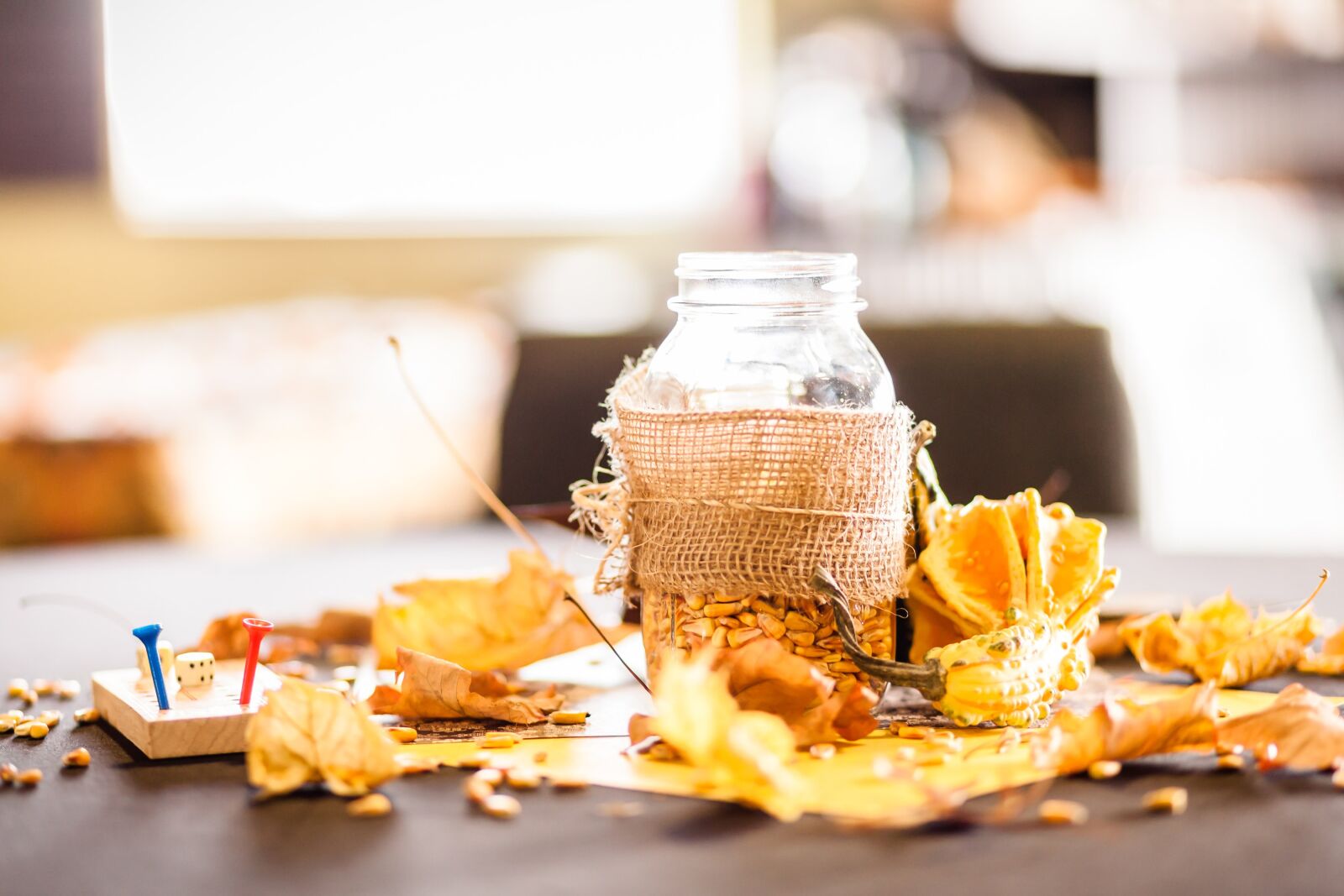 Canon EOS 5D Mark II + Canon EF 85mm F1.8 USM sample photo. Fall, decorations, table photography