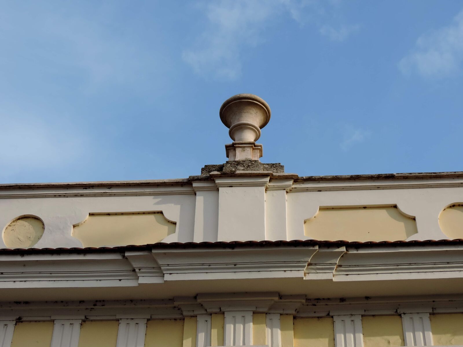 Nikon Coolpix P520 sample photo. Decorative, architectural, architectural style photography