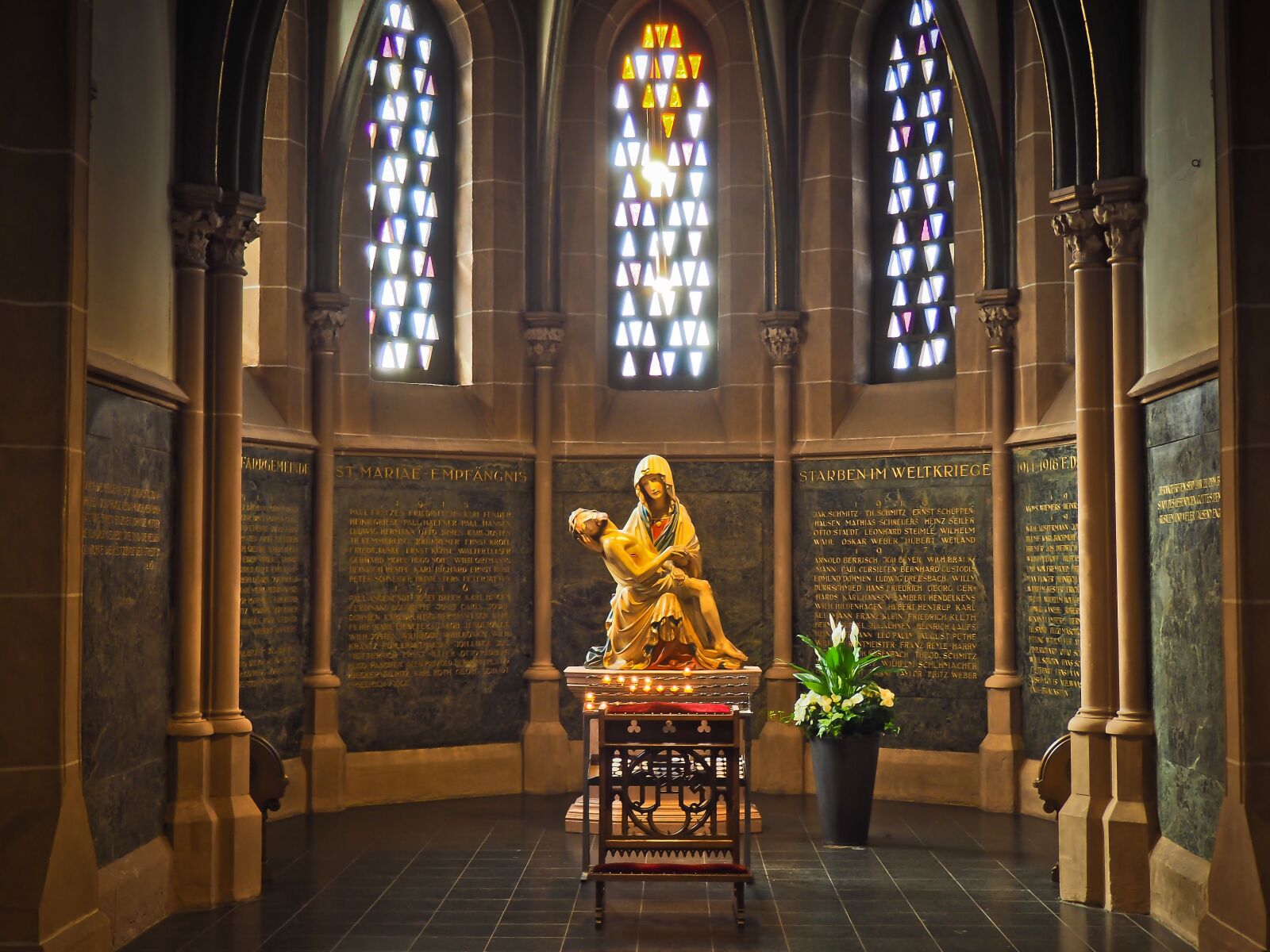 Olympus OM-D E-M10 sample photo. Church, architecture, building photography