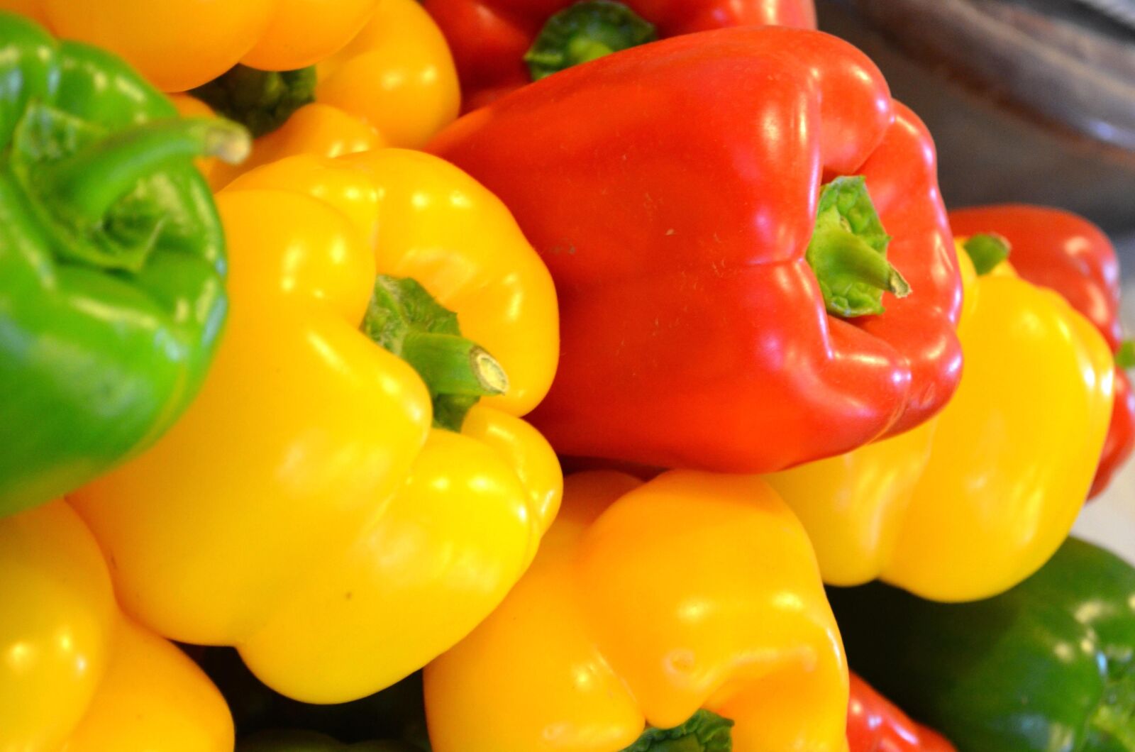 Nikon D5100 sample photo. Bell pepper, capsicum, pepper photography