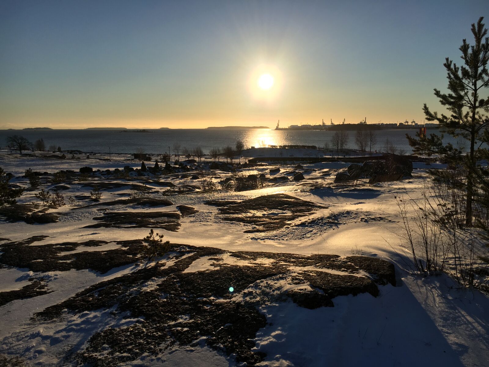 Apple iPhone 6s sample photo. Nature, bay, winter photography