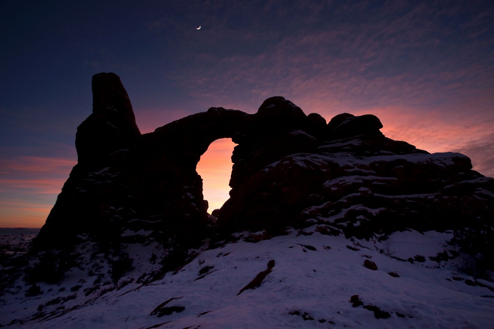Canon EOS 5D Mark II sample photo. Sandstone arch, turret arch photography
