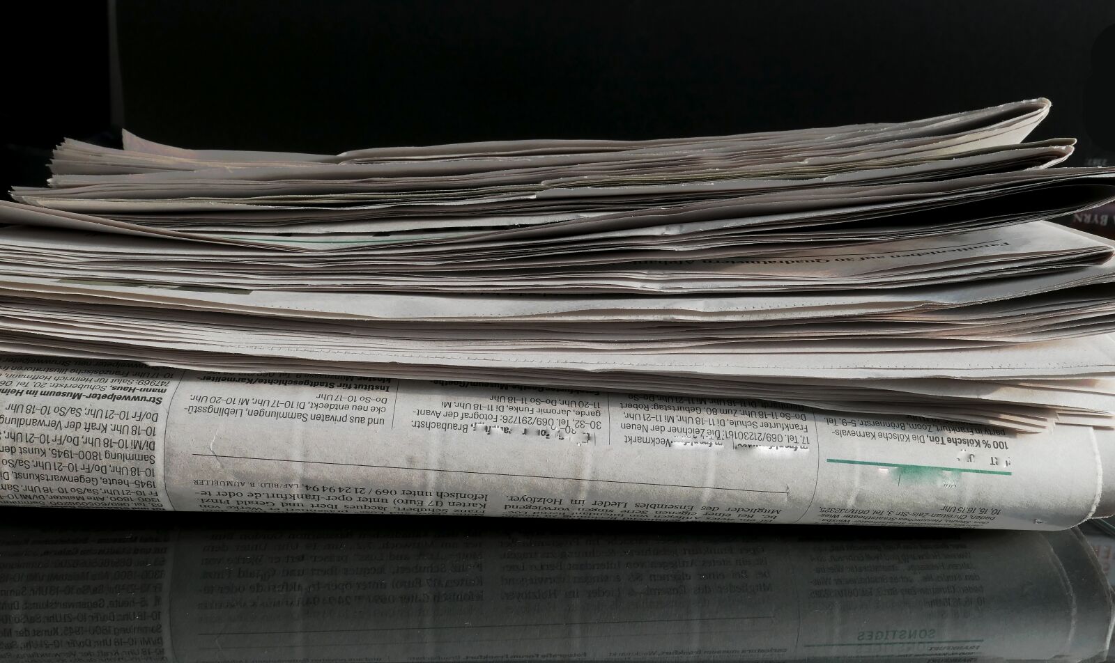 Panasonic Lumix DMC-LX10 (Lumix DMC-LX15) sample photo. Newspaper, article, freedom of photography
