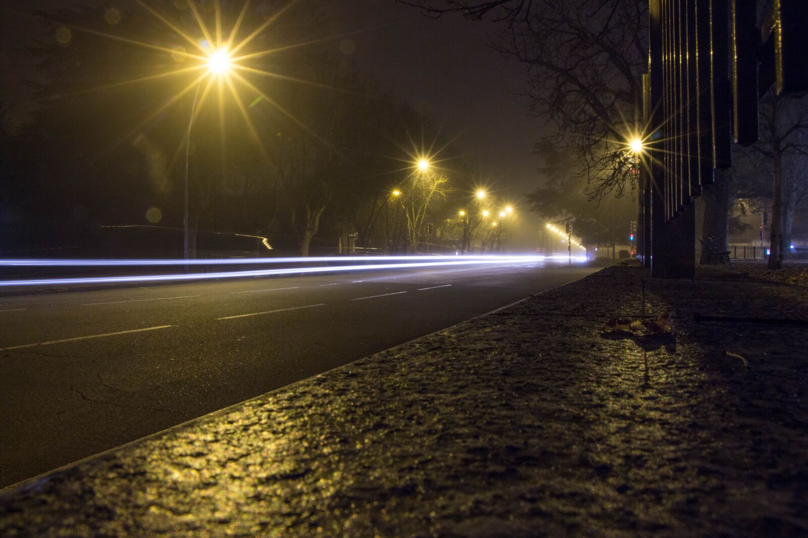 Canon EOS 700D (EOS Rebel T5i / EOS Kiss X7i) sample photo. Long break, night, light photography
