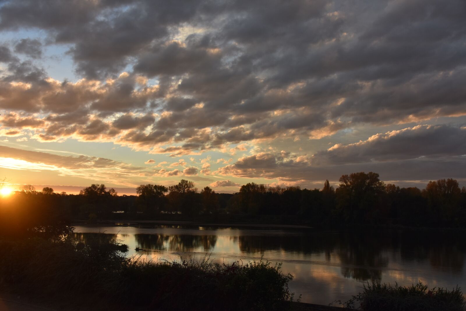 Nikon D7200 sample photo. Sun rise, loire, river photography