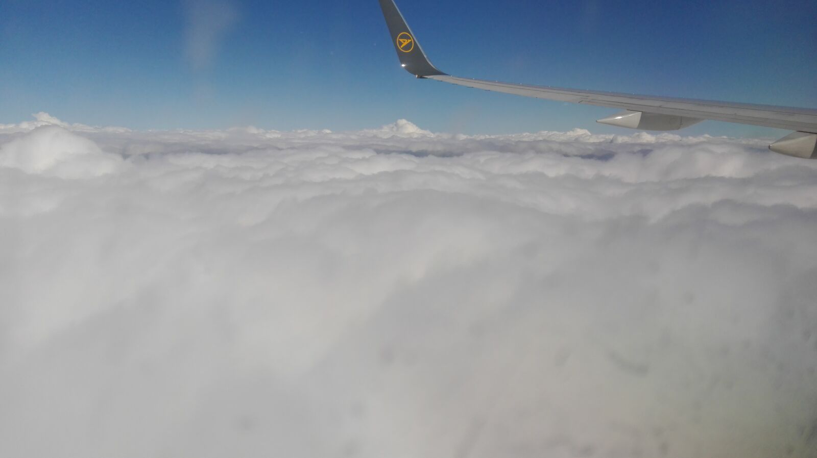 HUAWEI P8 Lite sample photo. Sky, fly, clouds photography