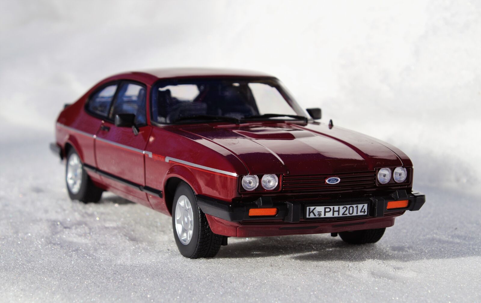 Sony DT 18-70mm F3.5-5.6 sample photo. Model car, ford, capri photography