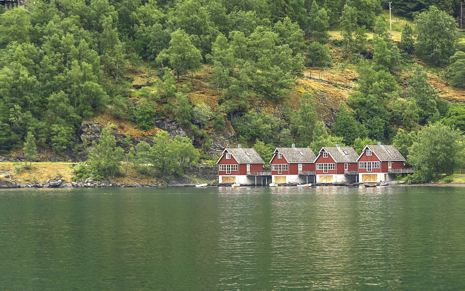 Nikon D7100 sample photo. Lake, cottages, landscape photography