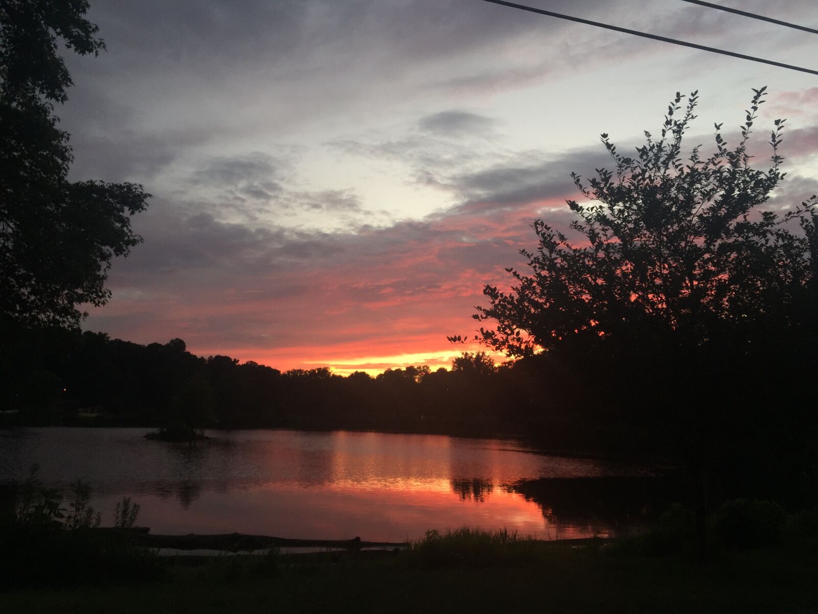 iPhone 6 back camera 4.15mm f/2.2 sample photo. Sunset, lake, water photography