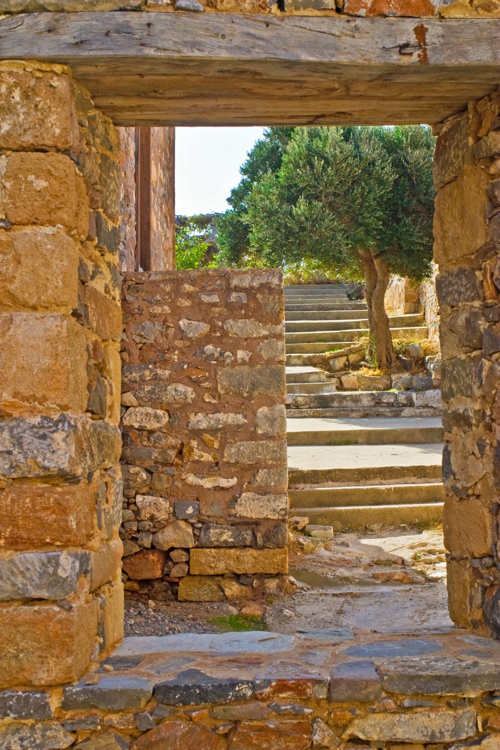 Canon EOS D60 sample photo. Travel, old, island photography