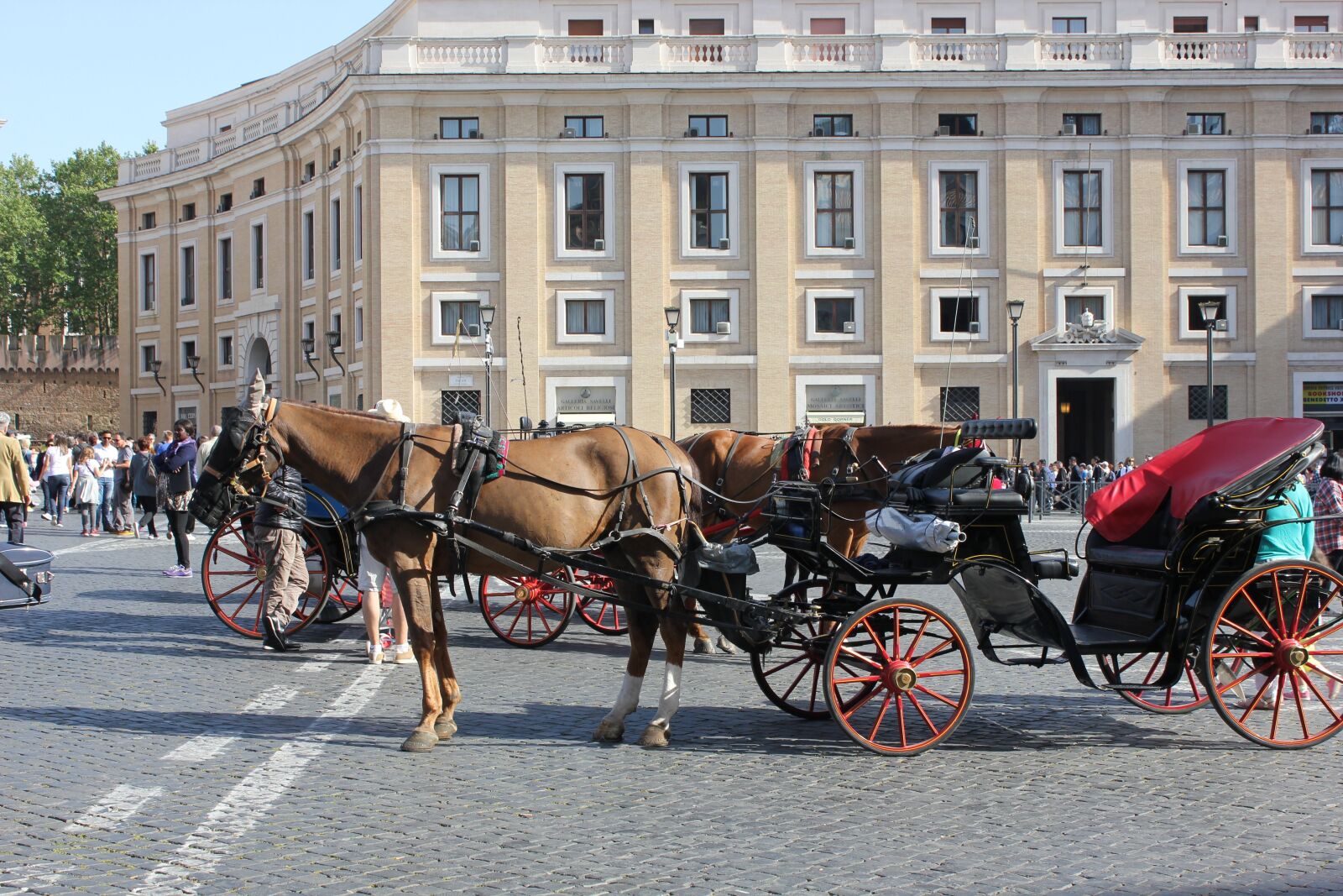 Canon EOS 550D (EOS Rebel T2i / EOS Kiss X4) sample photo. The coach, horse, retro photography