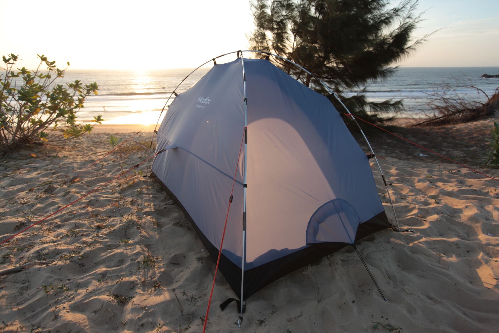 Canon EOS 5D Mark II sample photo. Beach, camping, tent photography