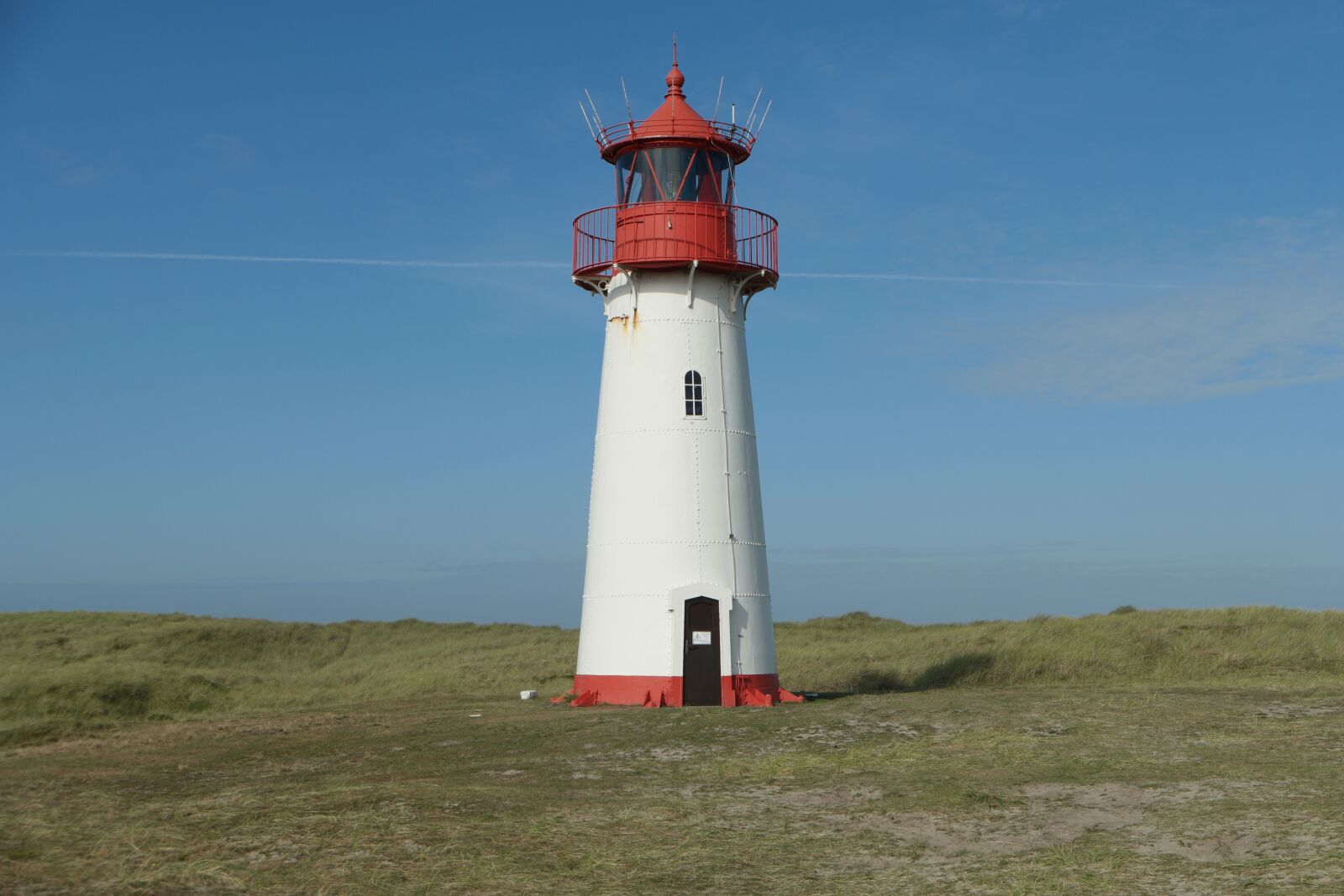Samsung NX 16-50mm F3.5-5.6 Power Zoom ED OIS sample photo. Lighthouse, north sea, sylt photography