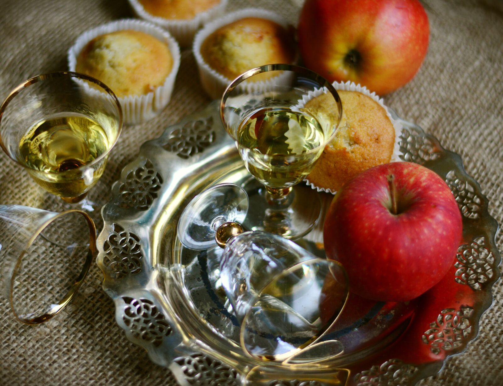 Nikon D5200 sample photo. Apple, appel grain, apple photography