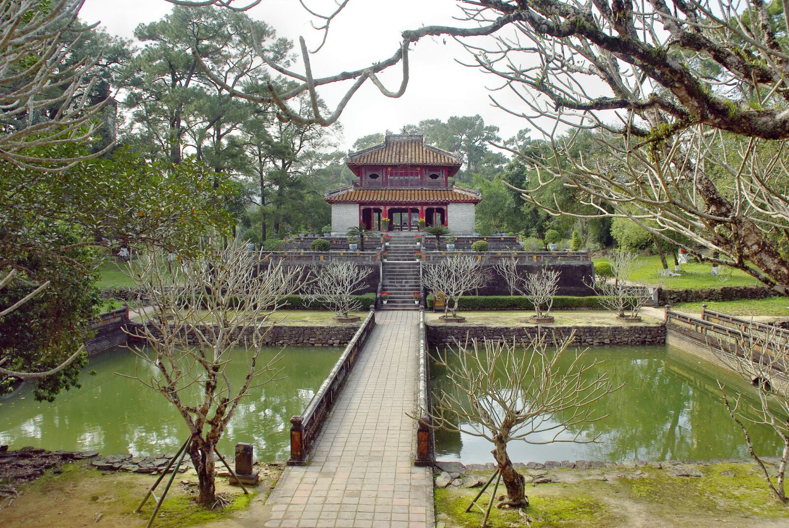 Pentax K200D sample photo. Viet nam, booed, temple photography