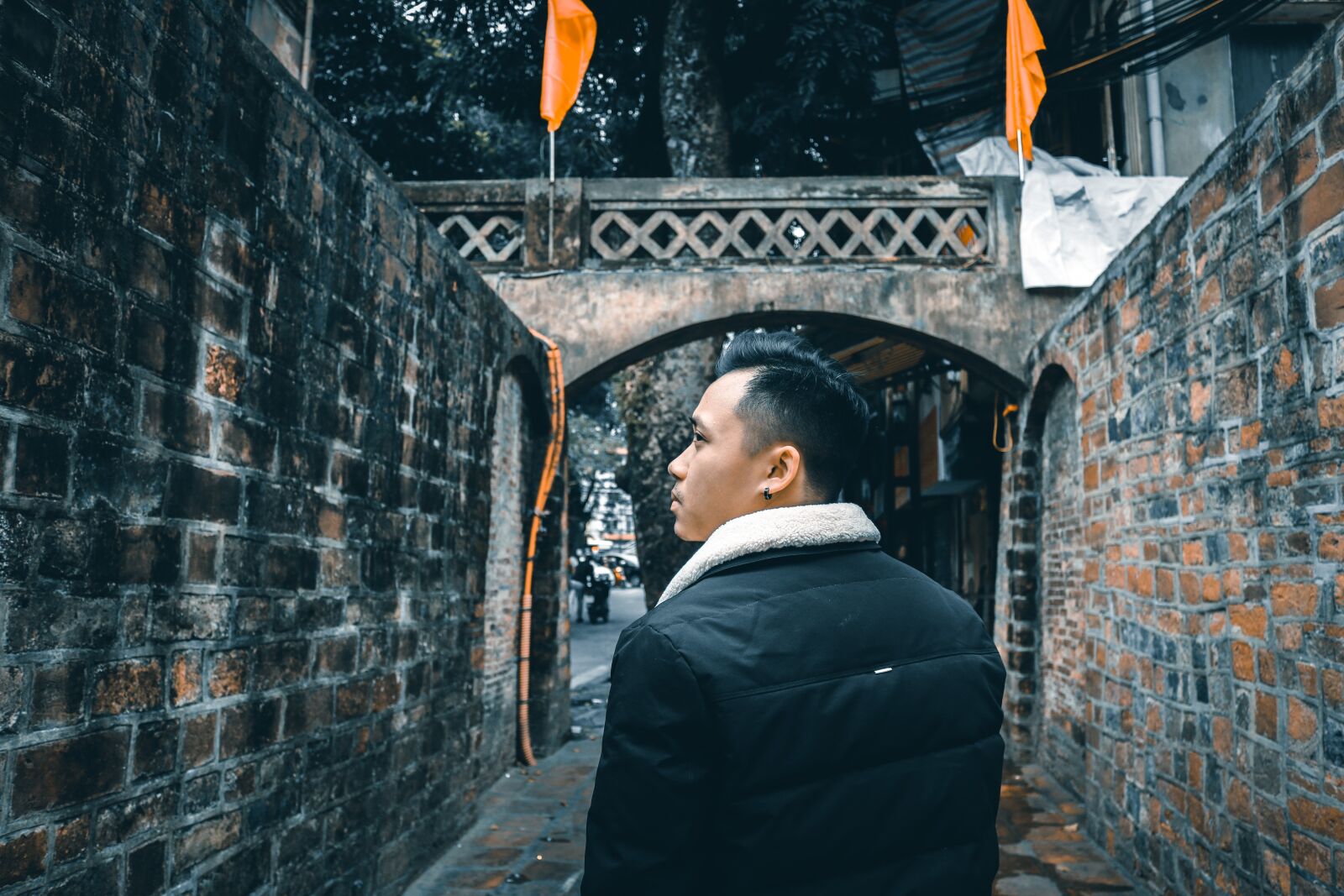 Canon EOS 750D (EOS Rebel T6i / EOS Kiss X8i) sample photo. Street, life, man photography