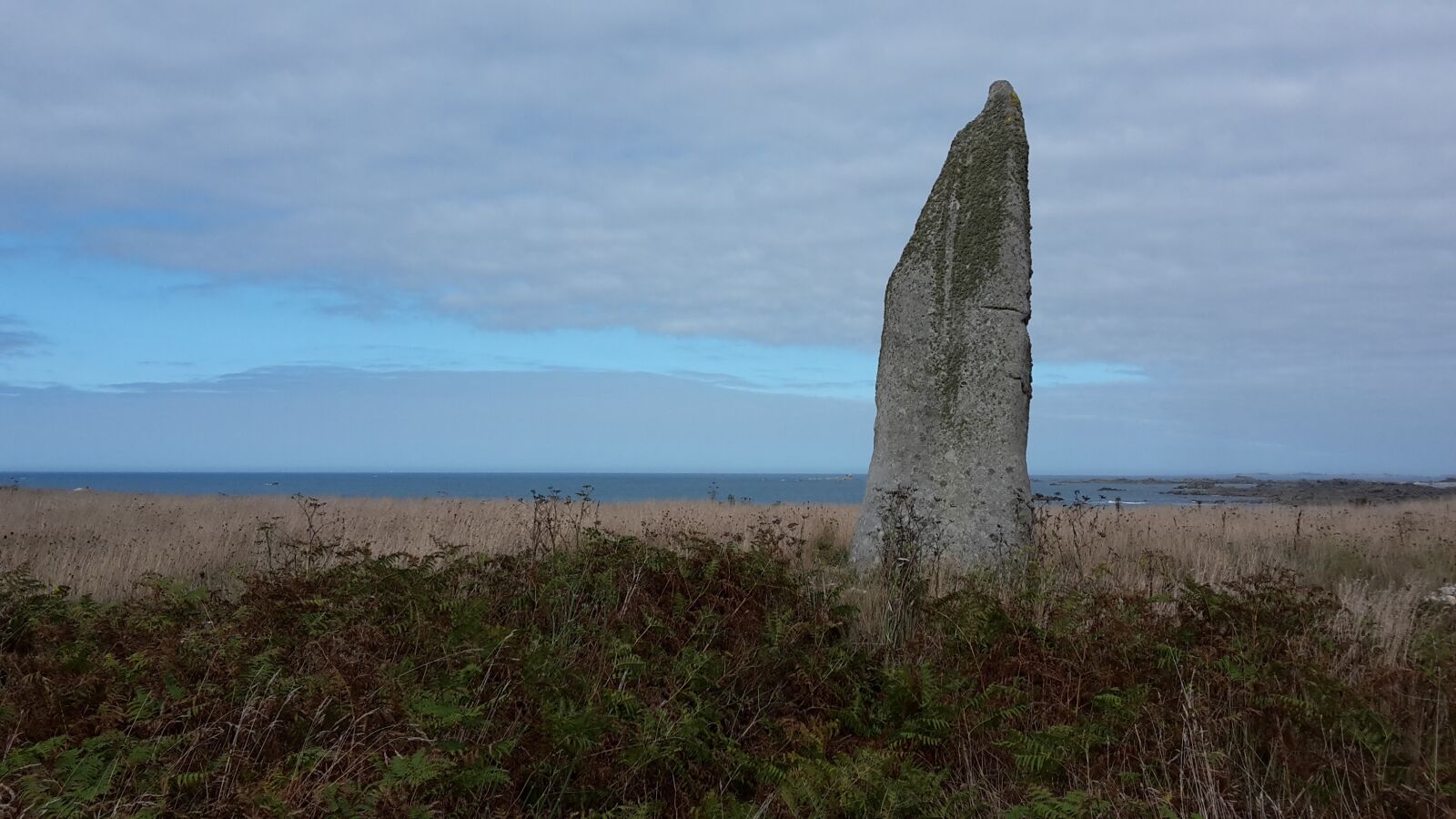 Samsung Galaxy S5 Mini sample photo. Menhir, history, rock photography