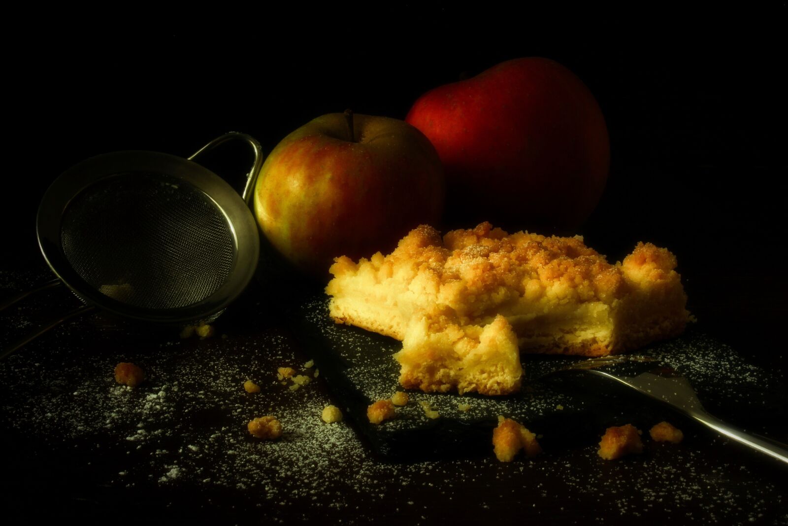 Canon EOS 1300D (EOS Rebel T6 / EOS Kiss X80) sample photo. Streusel cake, apple pie photography