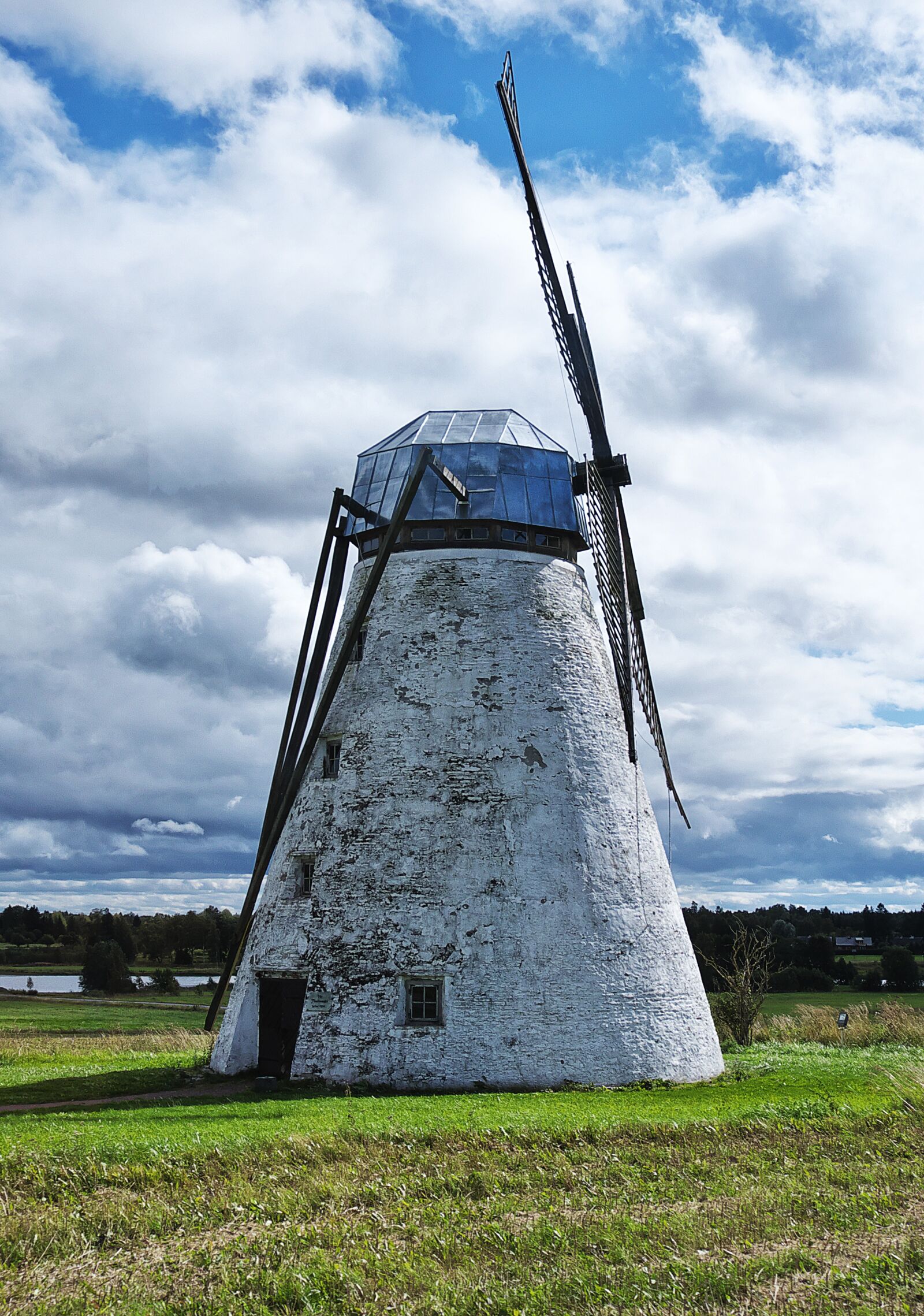 Panasonic Lumix DMC-FZ1000 sample photo. Windmill, tower windmill, power photography