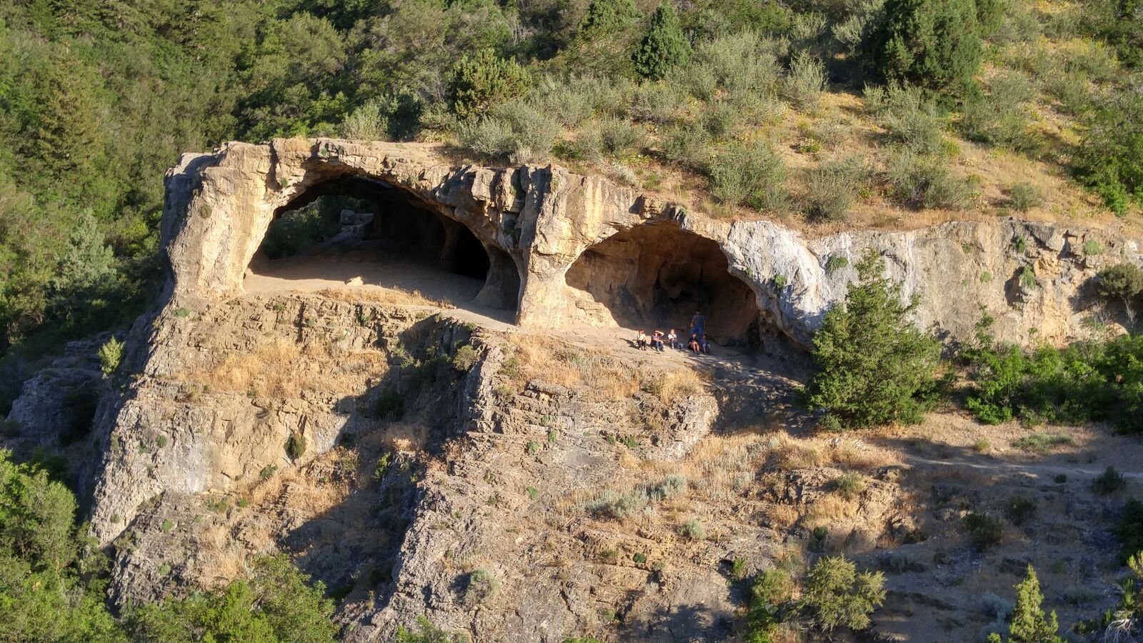 LG G4 sample photo. Caves, mountain, cliff photography