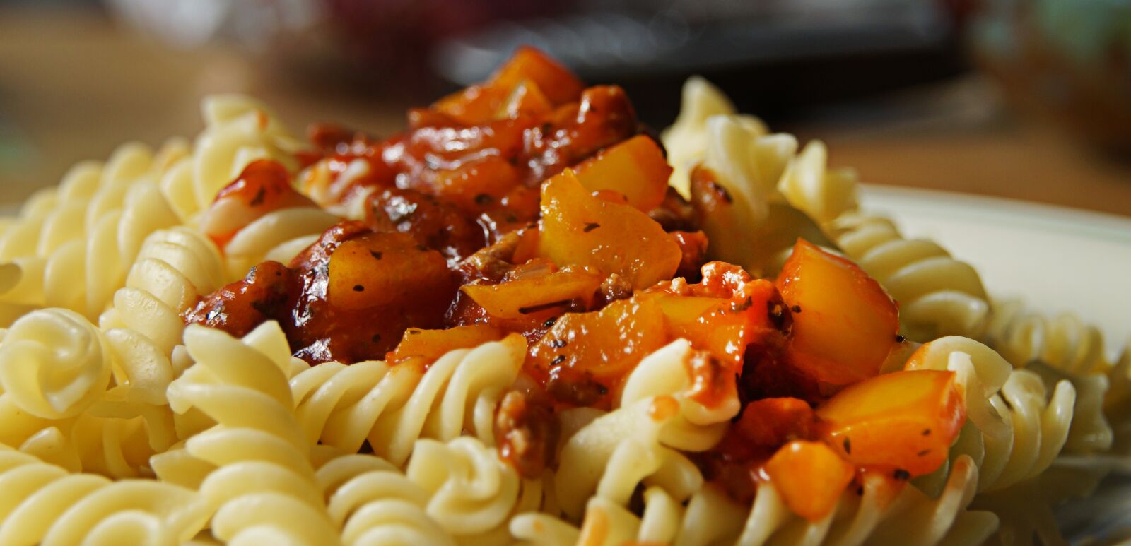 Sony SLT-A57 sample photo. Noodle, sauce, spiral photography