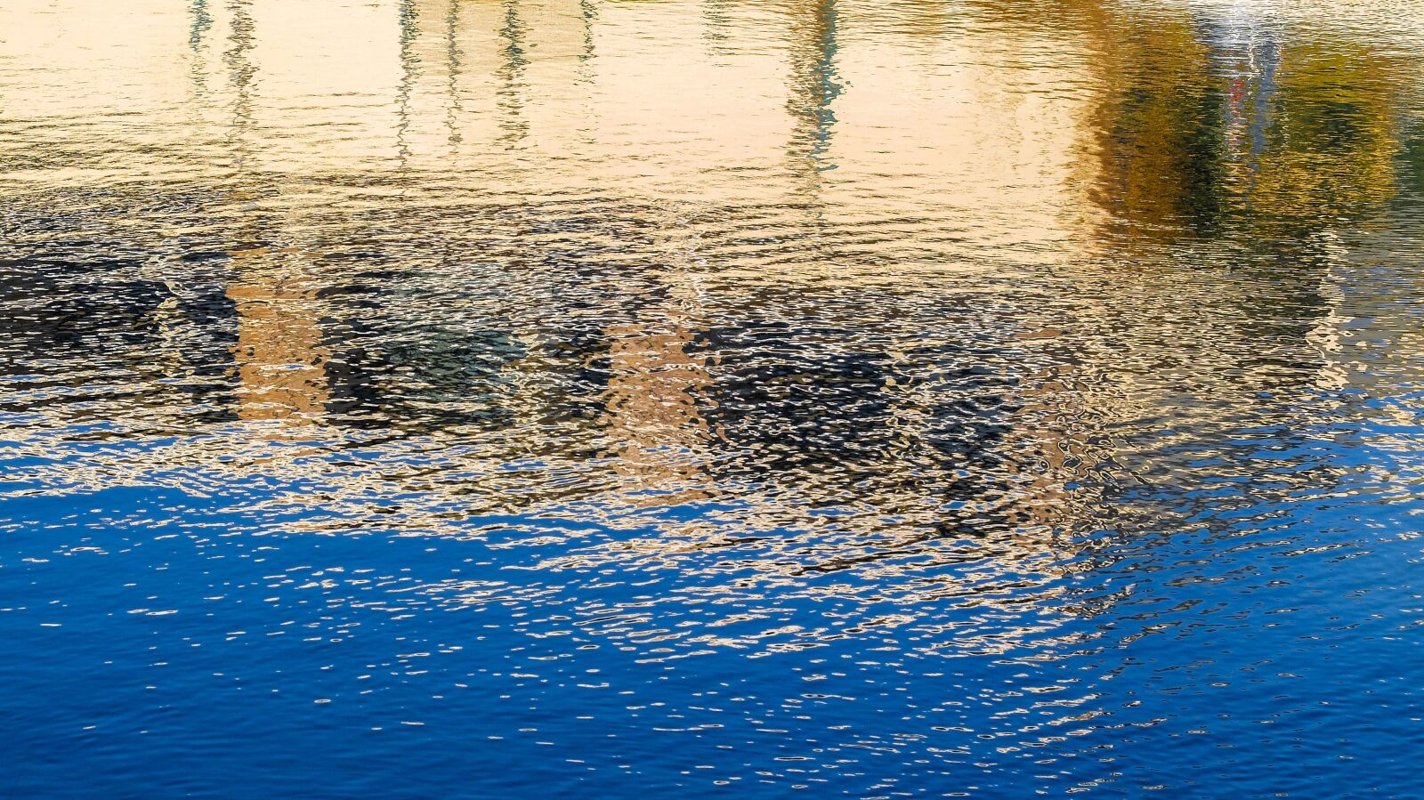Fujifilm X30 sample photo. Water, reflection, river photography