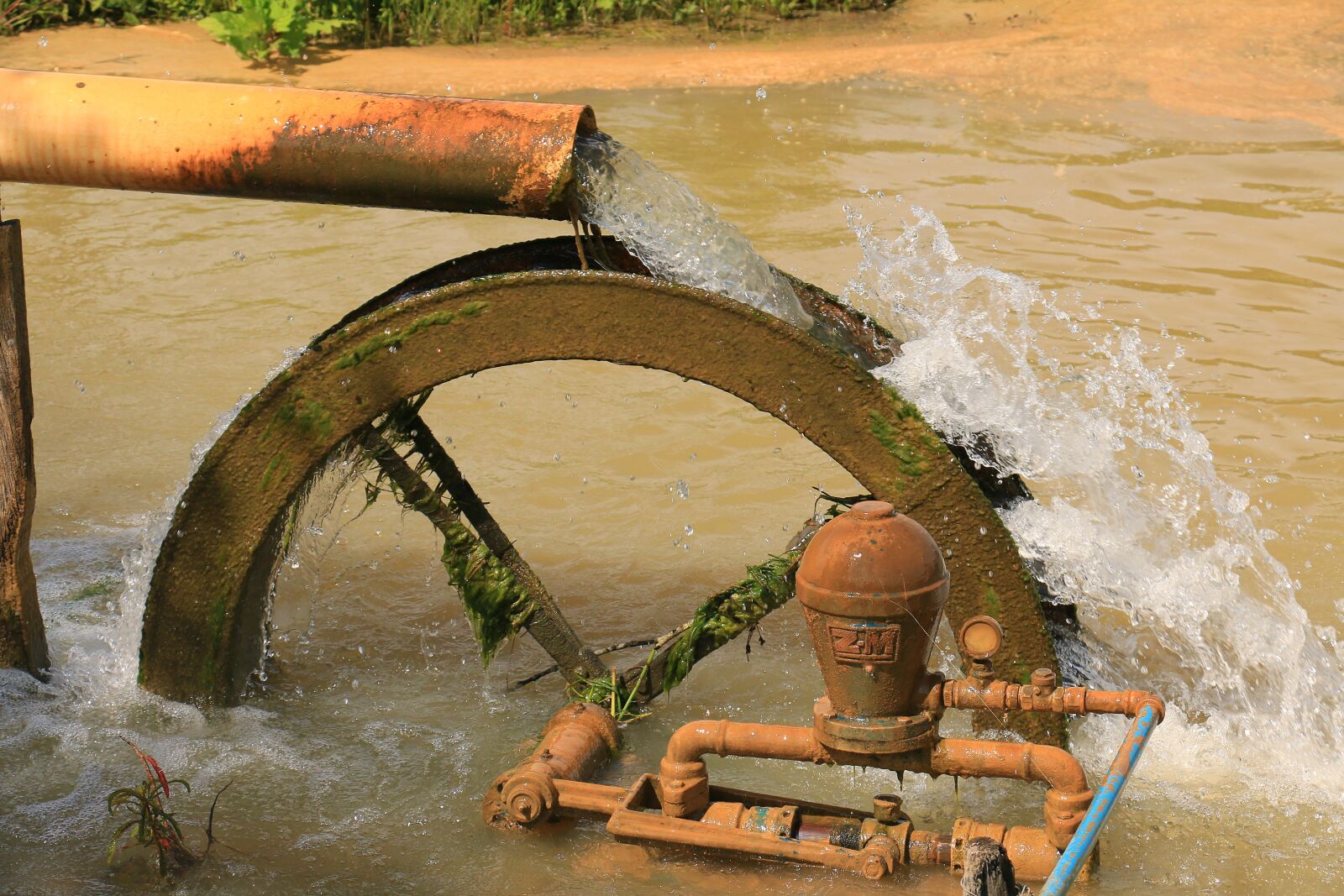 Canon EOS 70D sample photo. Roda d agua, water photography