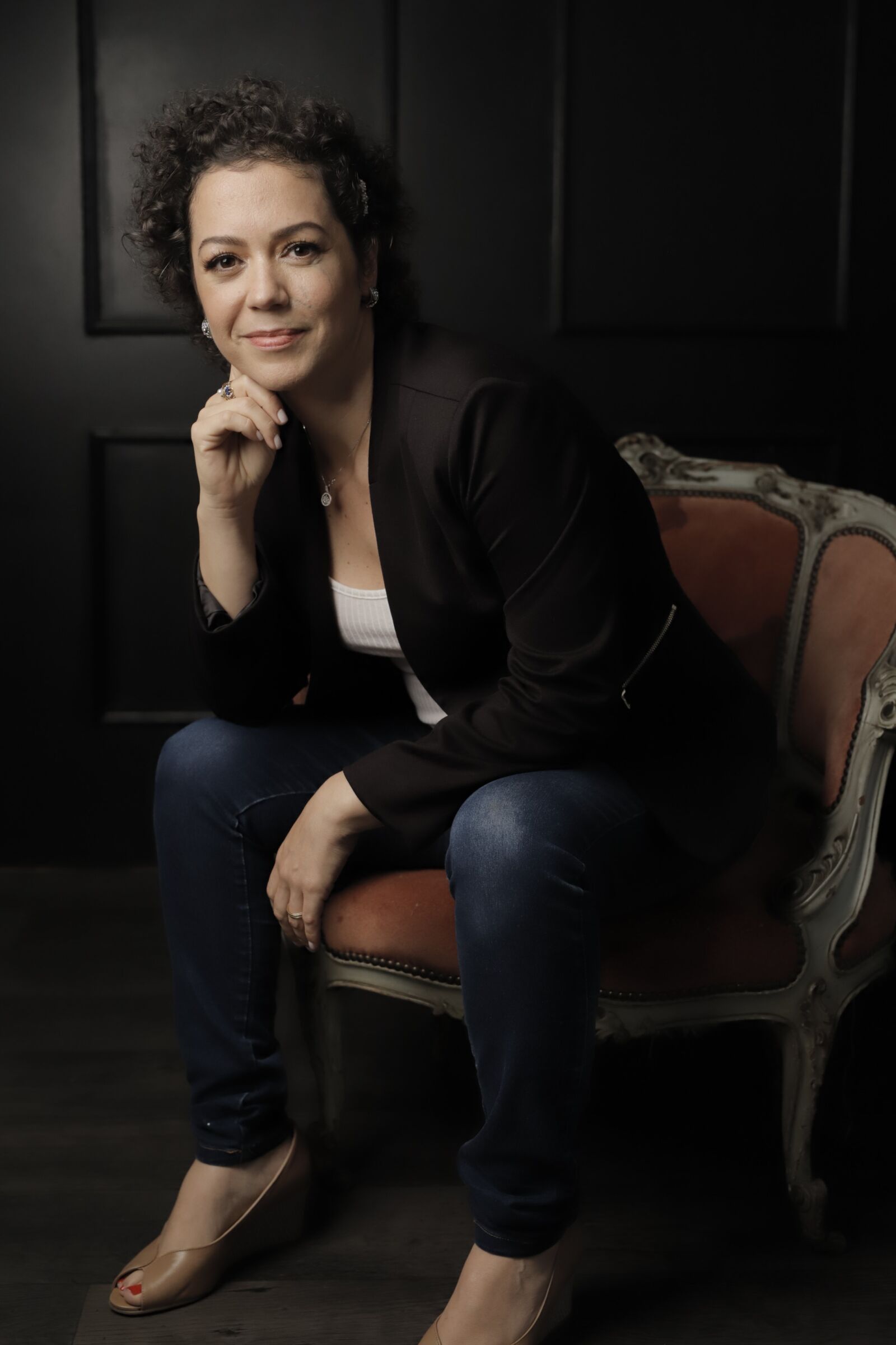 Canon EOS 6D Mark II sample photo. Corporate, success, woman photography