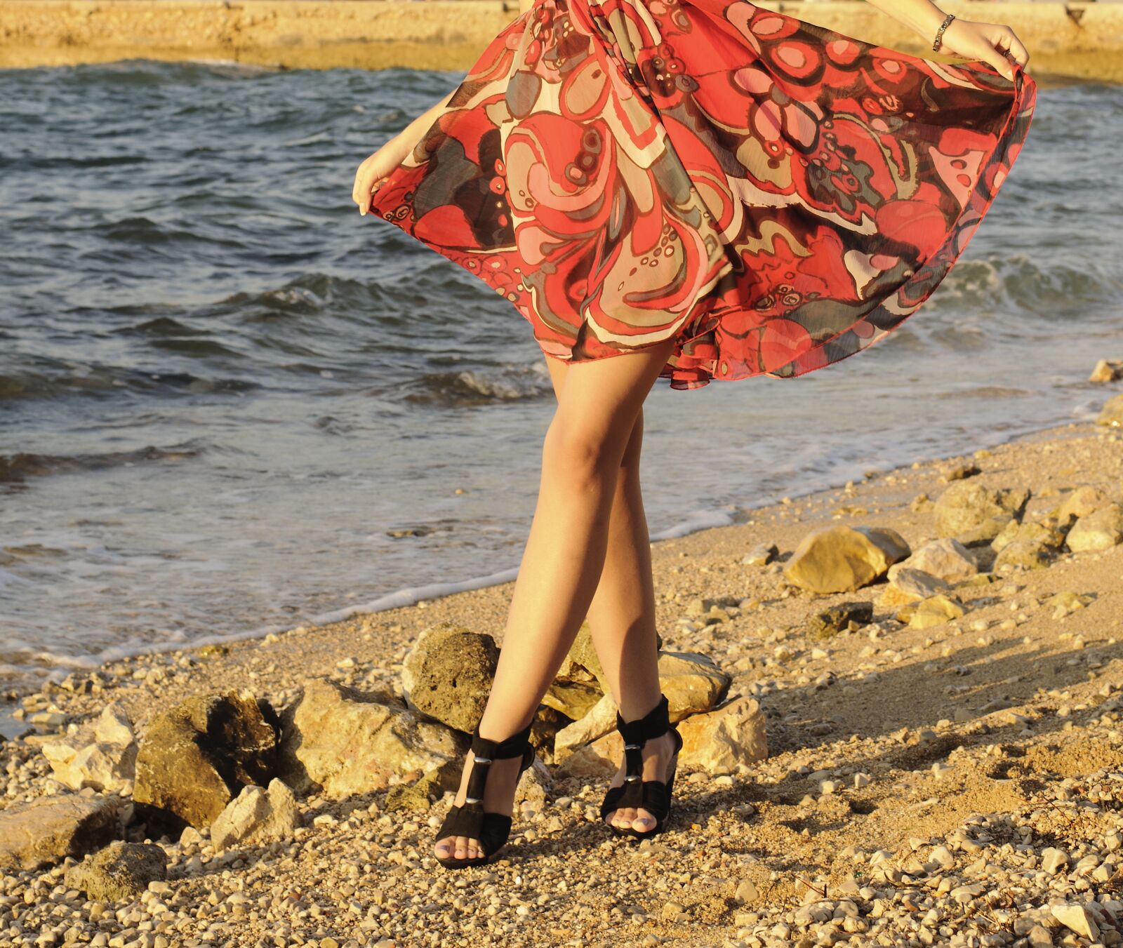 Nikon D5000 sample photo. Legs, woman, outdoors photography