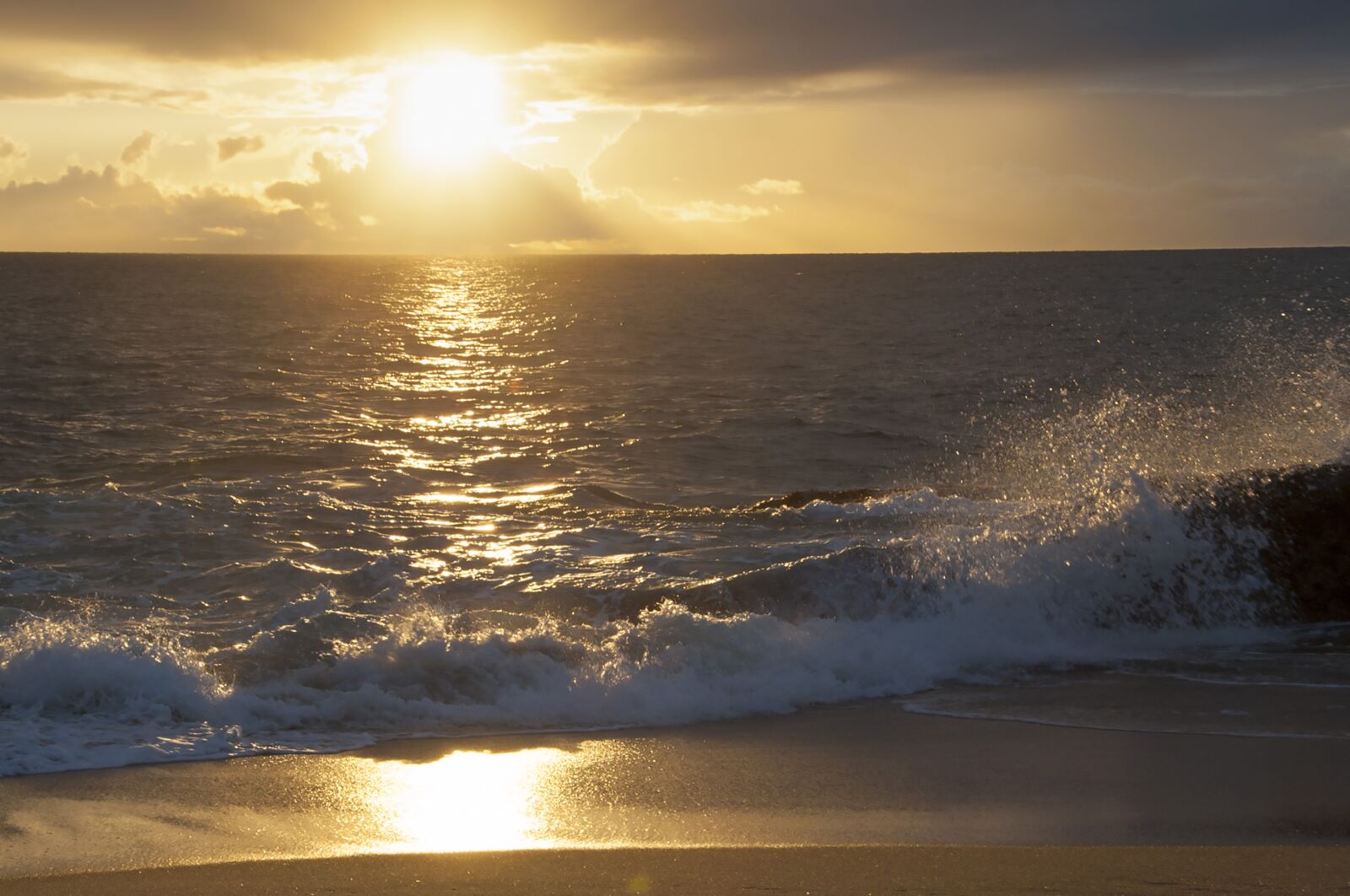 Nikon D700 sample photo. Ocean, waves, sunset photography