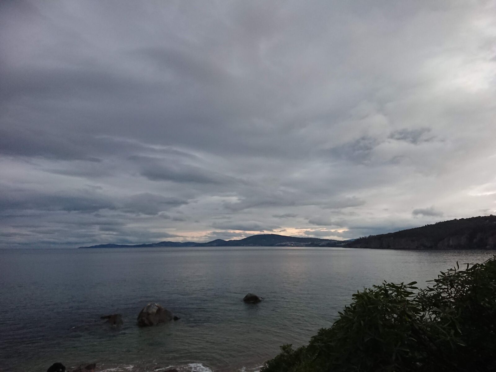 Sony Xperia XZ Premium sample photo. Clouds, sea, ocean photography