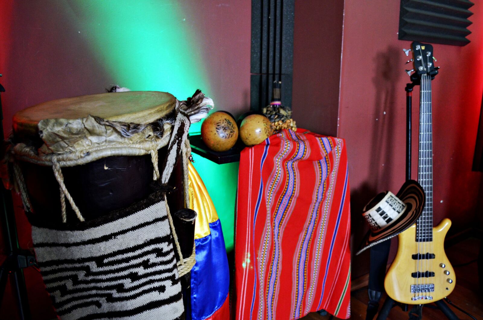 Nikon D5100 sample photo. Instruments, music, folklore photography