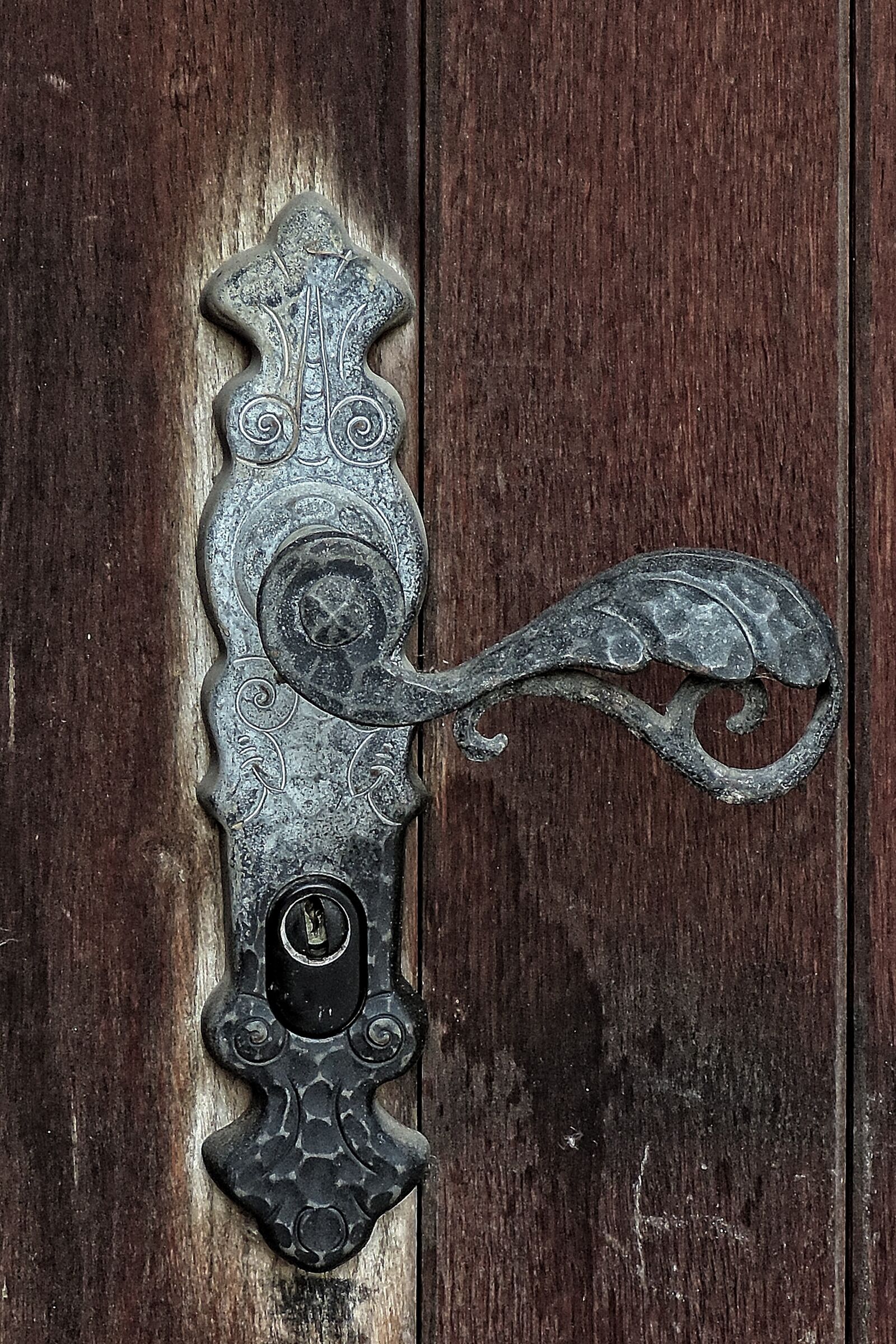 Nikon Coolpix P520 sample photo. Door, wooden door, door photography