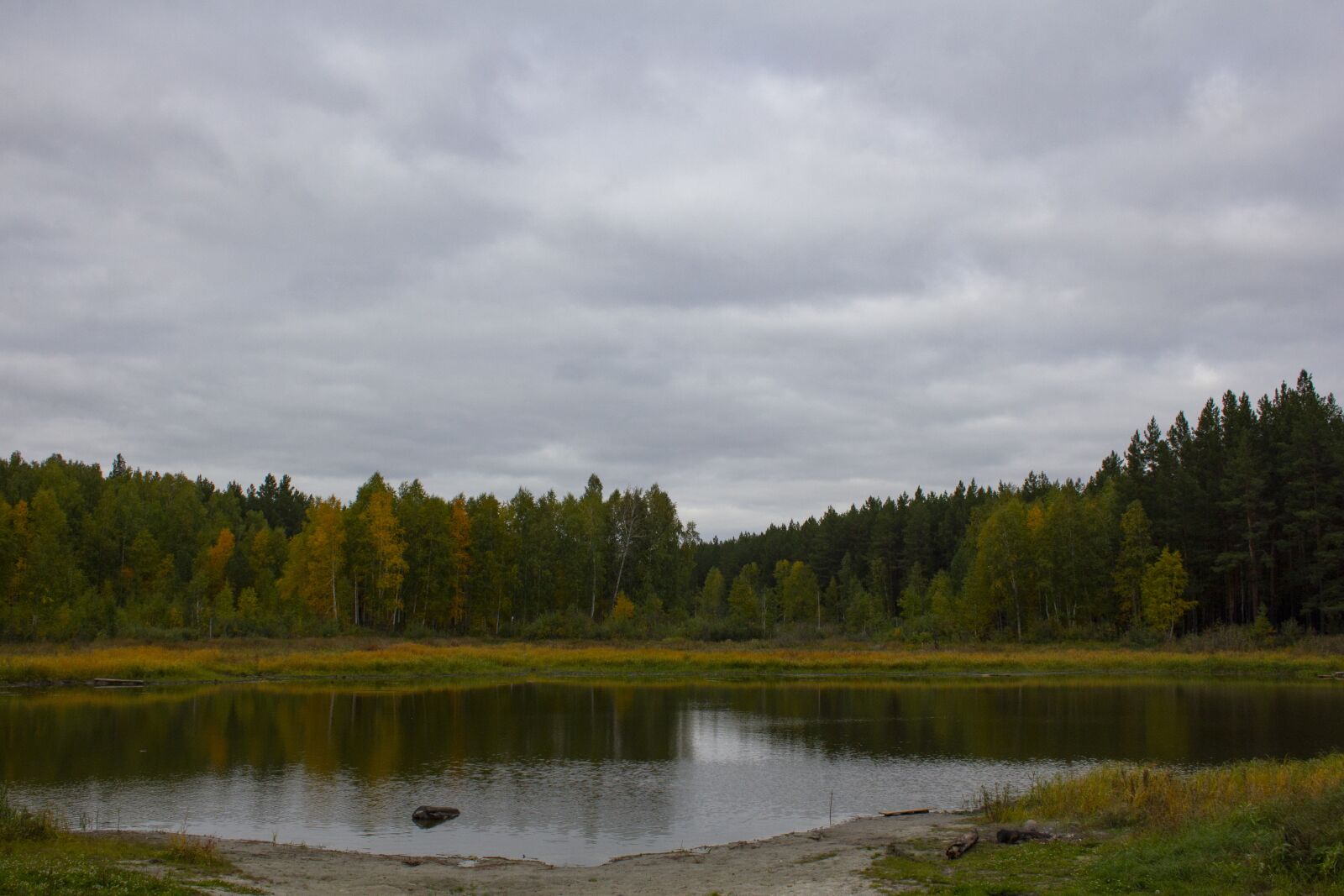 Canon EOS 60D + Canon EF-S 18-55mm F3.5-5.6 sample photo. Autumn, body of water photography