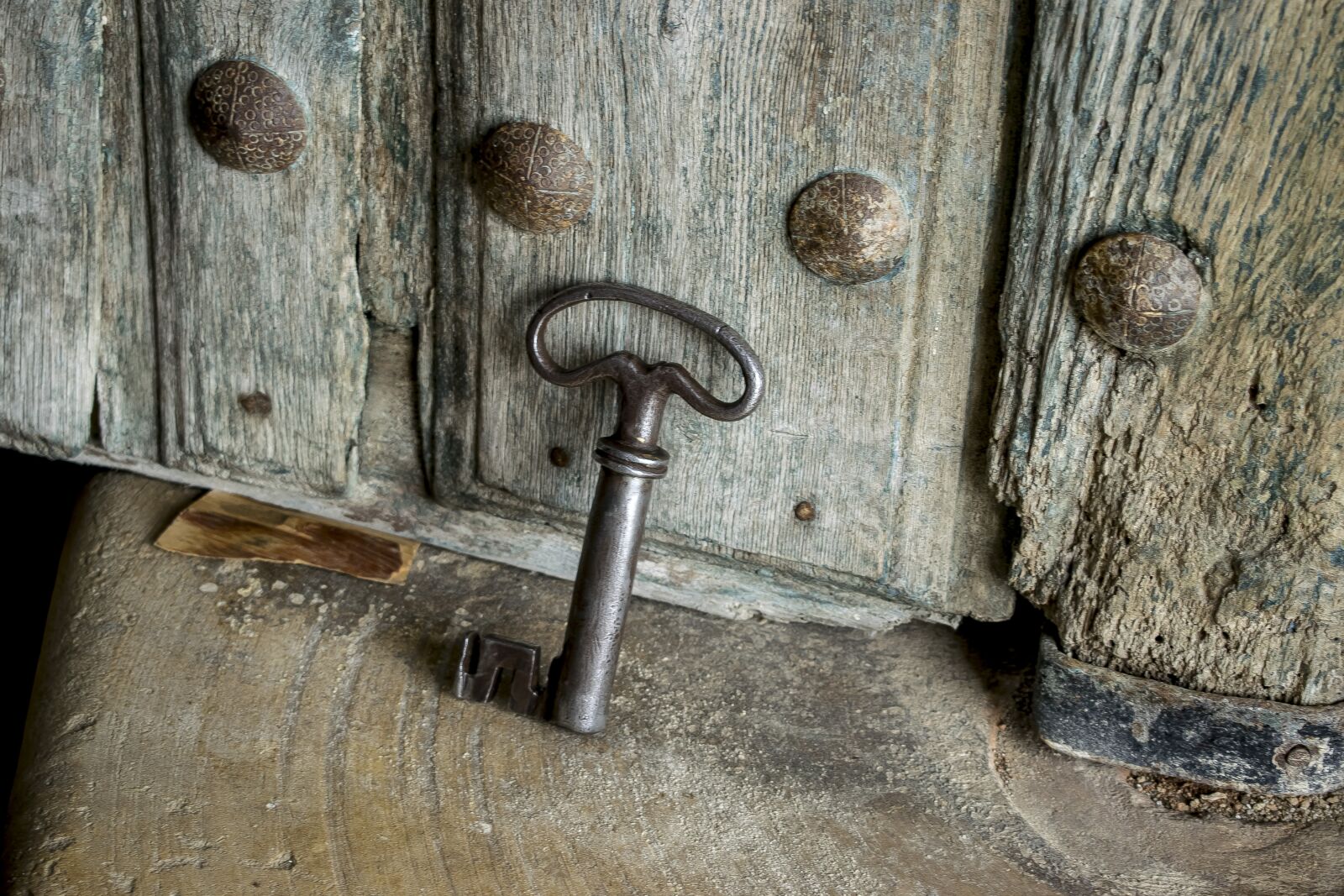 Nikon D3300 sample photo. Key, church, architecture photography