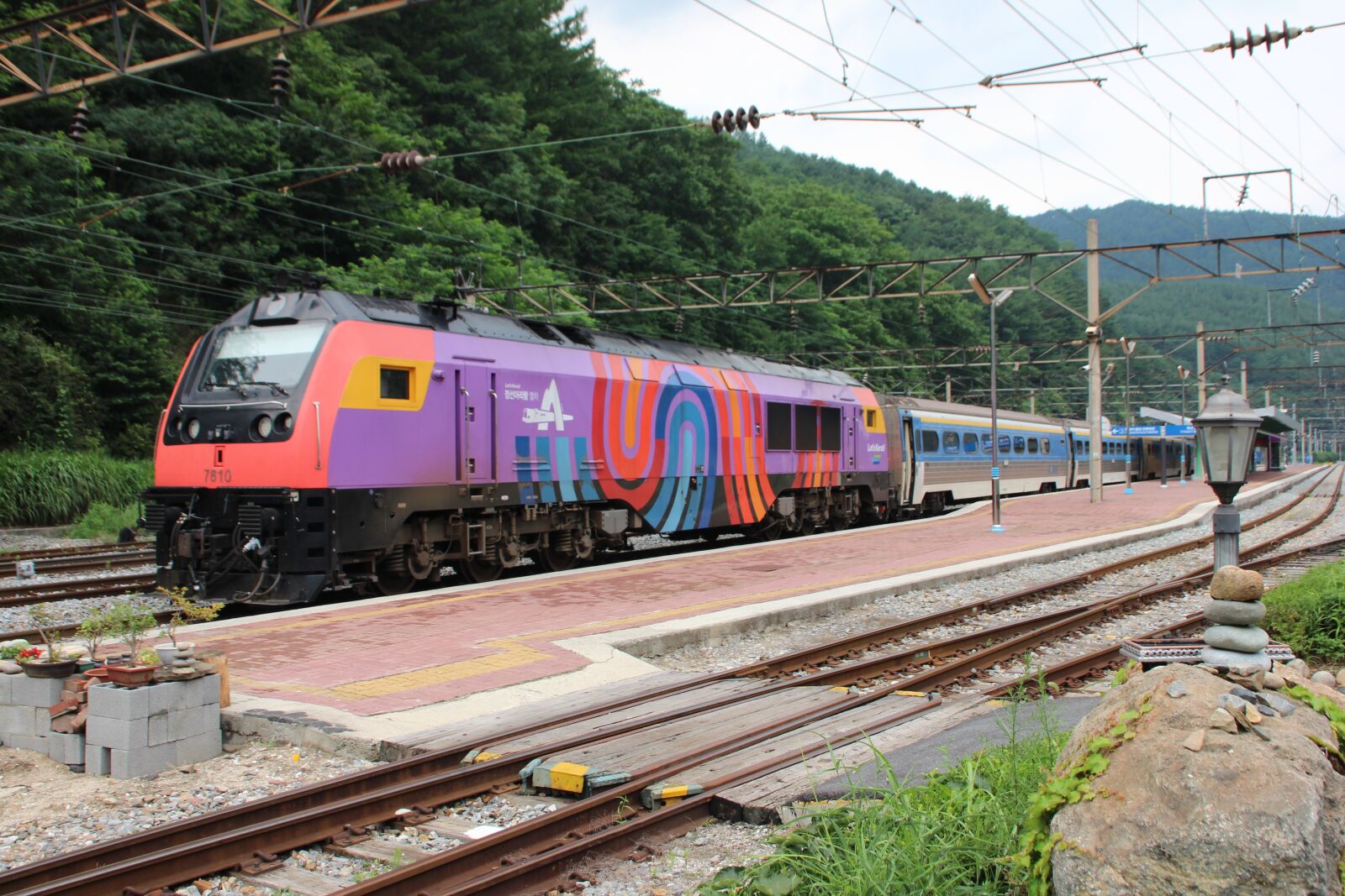 Canon EOS 600D (Rebel EOS T3i / EOS Kiss X5) sample photo. Train, railway, transportation photography