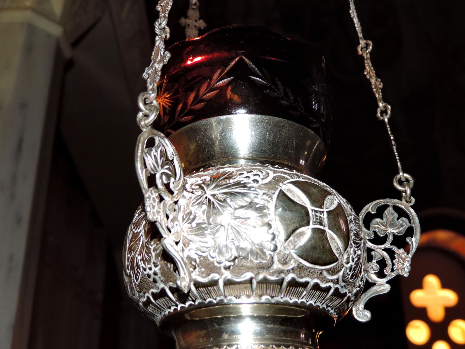 Nikon Coolpix P520 sample photo. Object, religion, chain, luxury photography
