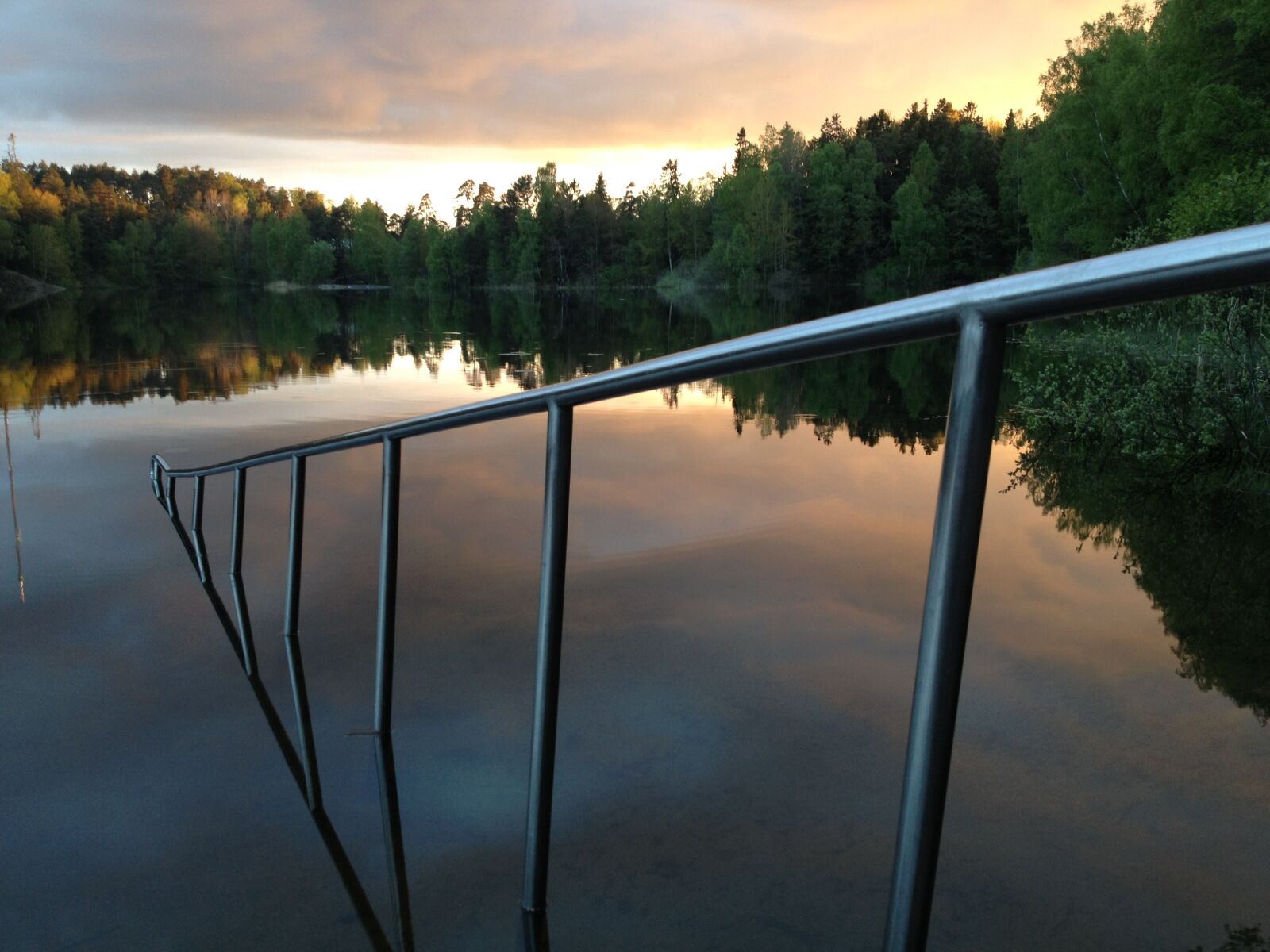 iPhone 4S back camera 4.28mm f/2.4 sample photo. Rail, reflections, sky, sunset photography