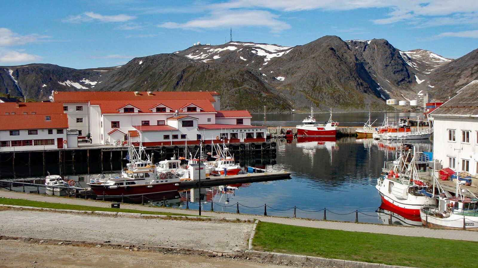 Olympus u790SW,S790SW sample photo. Honningsvag, norway, scandinavia photography