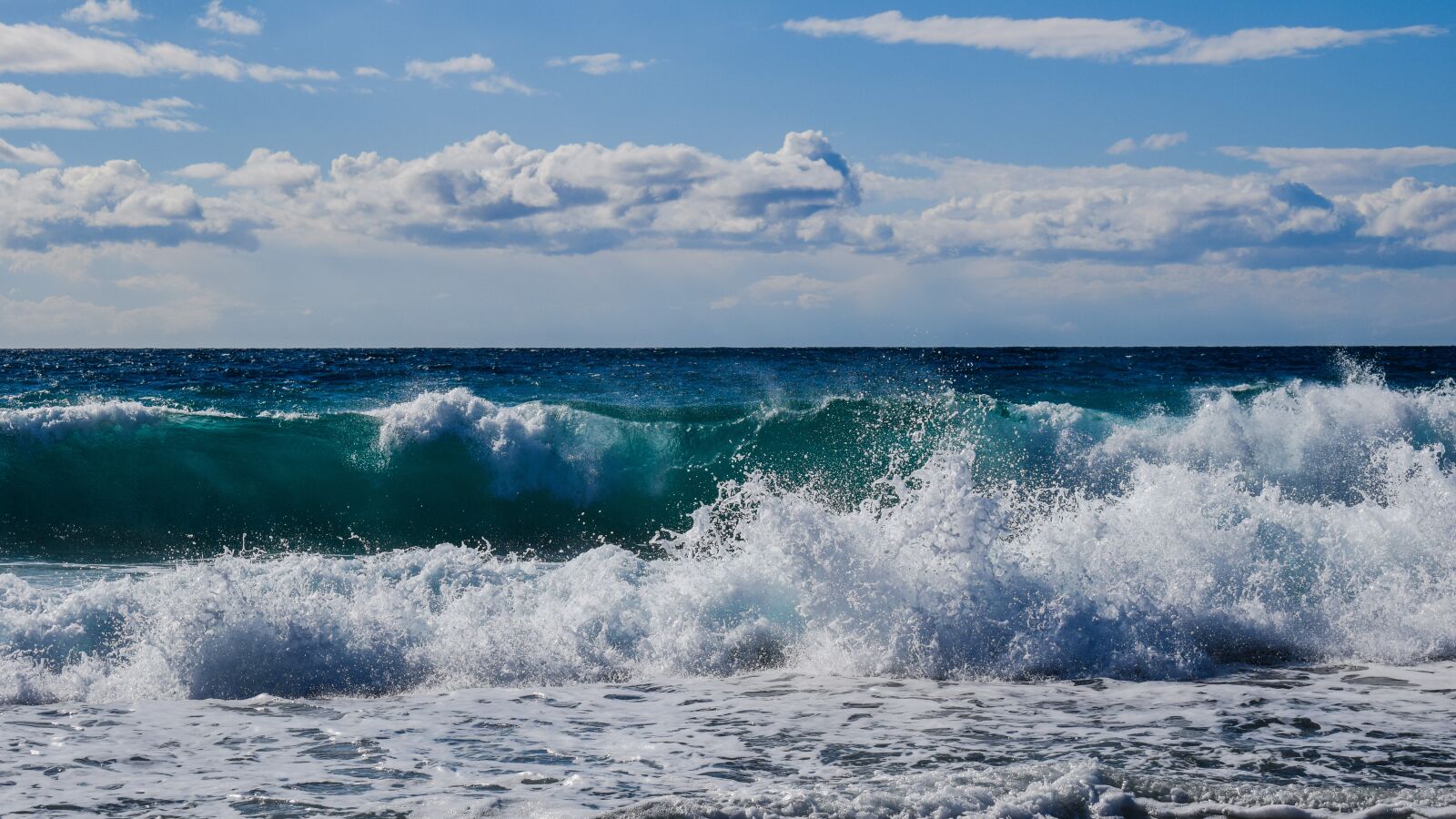 Nikon D3300 sample photo. Wave, smashing, sea photography