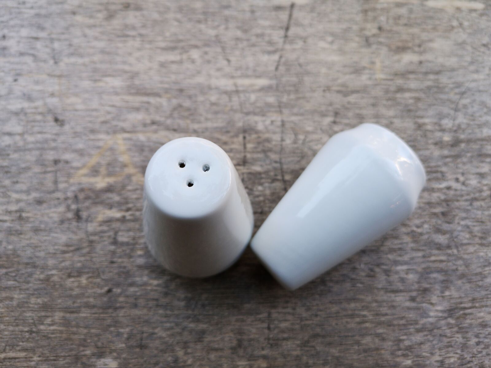 HUAWEI CLT-L09 sample photo. Salt, white, porcelain photography