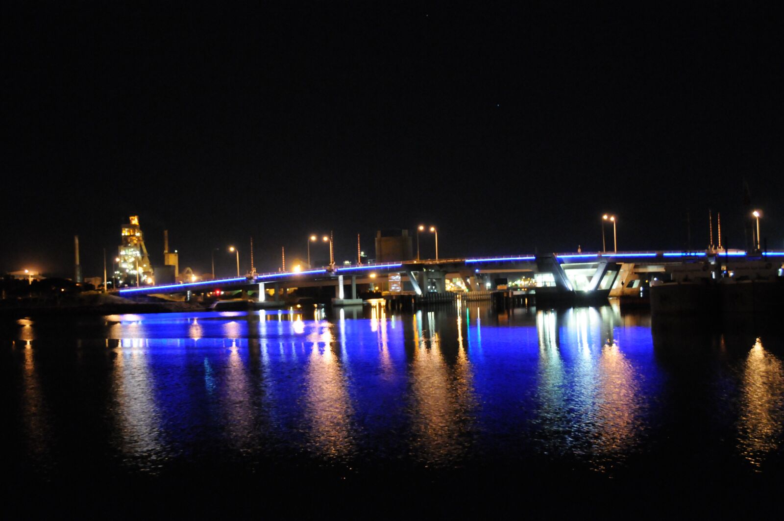 Nikon D300 sample photo. Lights, bridge, water photography