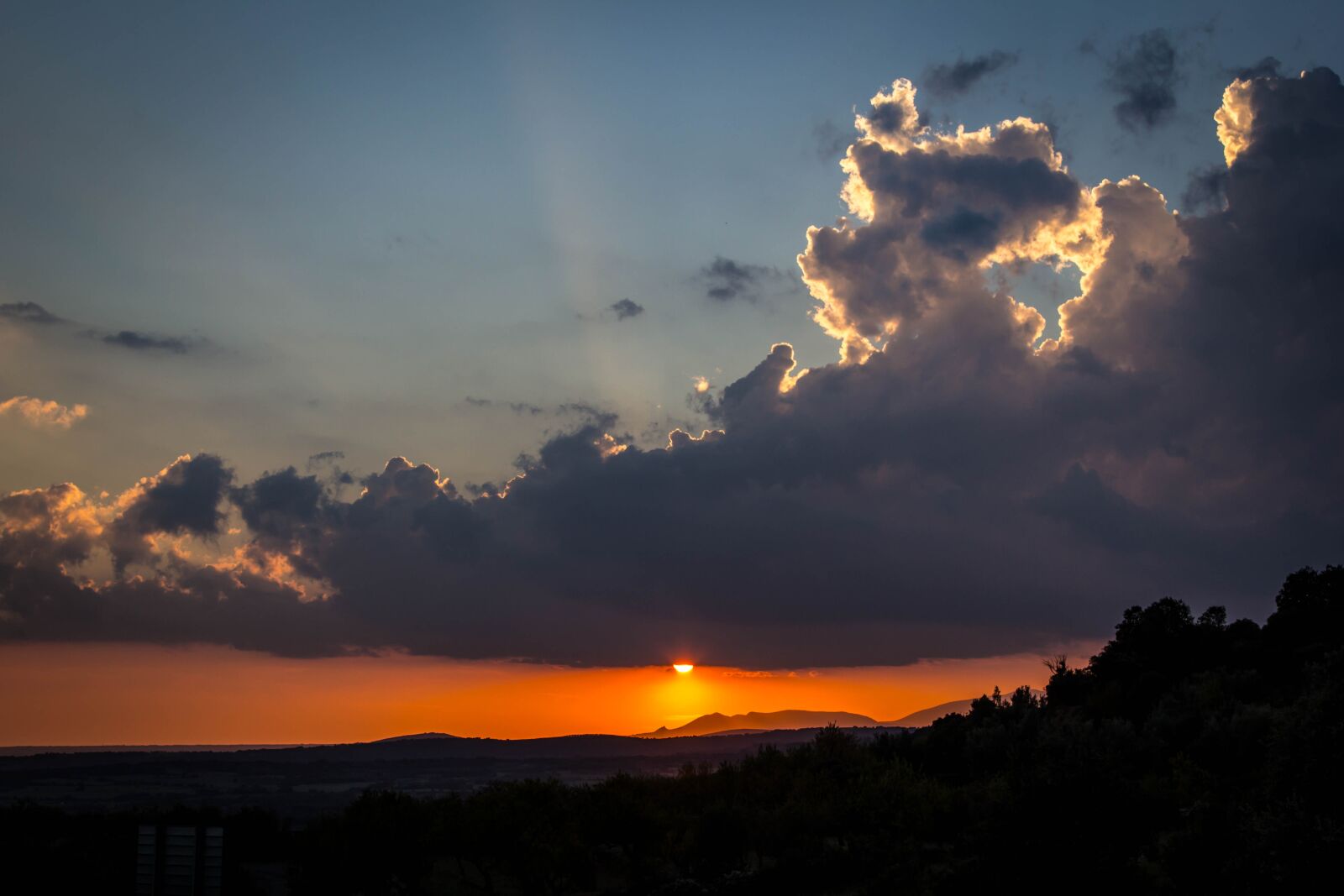 Canon EOS 60D + Canon EF 24-105mm F4L IS USM sample photo. Sunset, panoramic, dawn photography