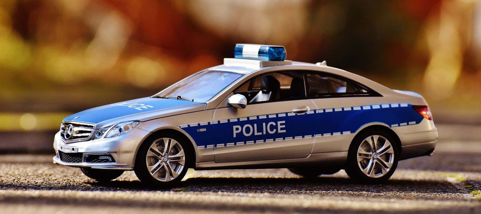 Nikon D7200 sample photo. Mercedes benz, police, model photography