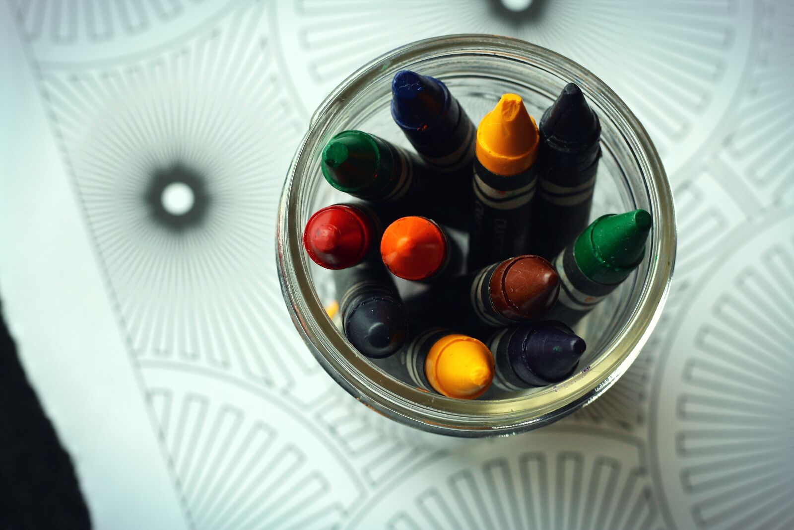 Canon EOS 1000D (EOS Digital Rebel XS / EOS Kiss F) sample photo. Crayons, coloring book, coloring photography