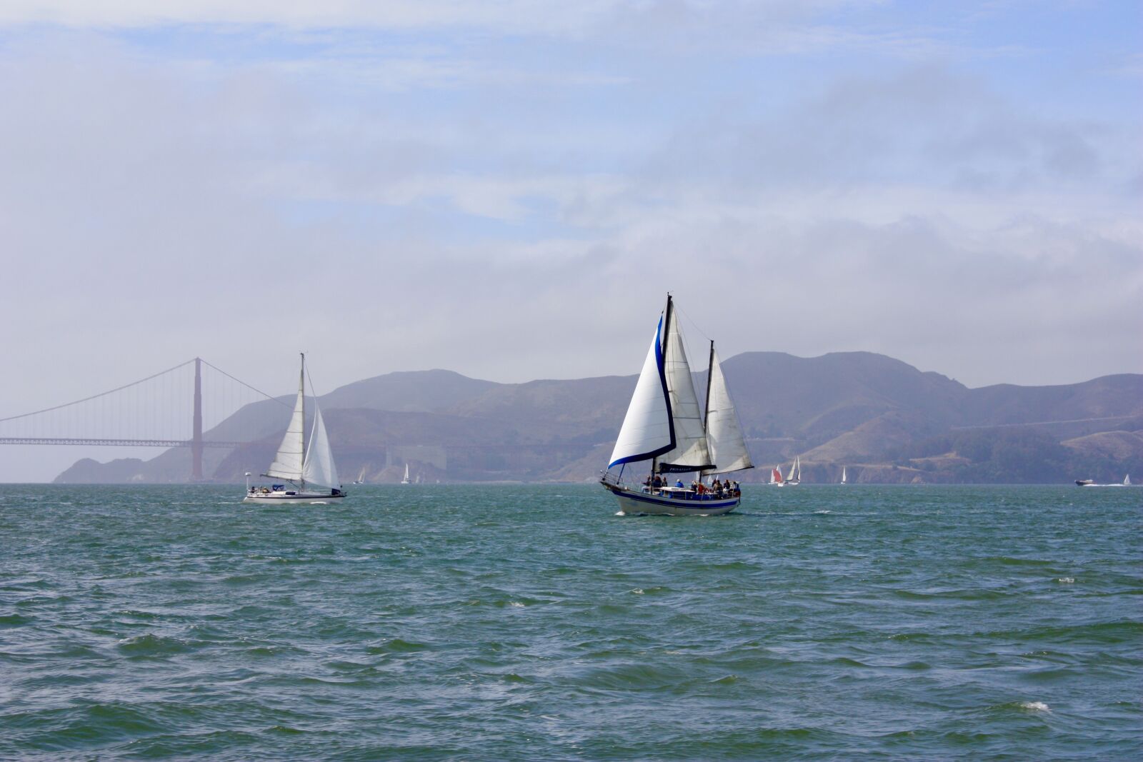 Canon EOS 450D (EOS Rebel XSi / EOS Kiss X2) sample photo. Sailboat, boats, san francisco photography