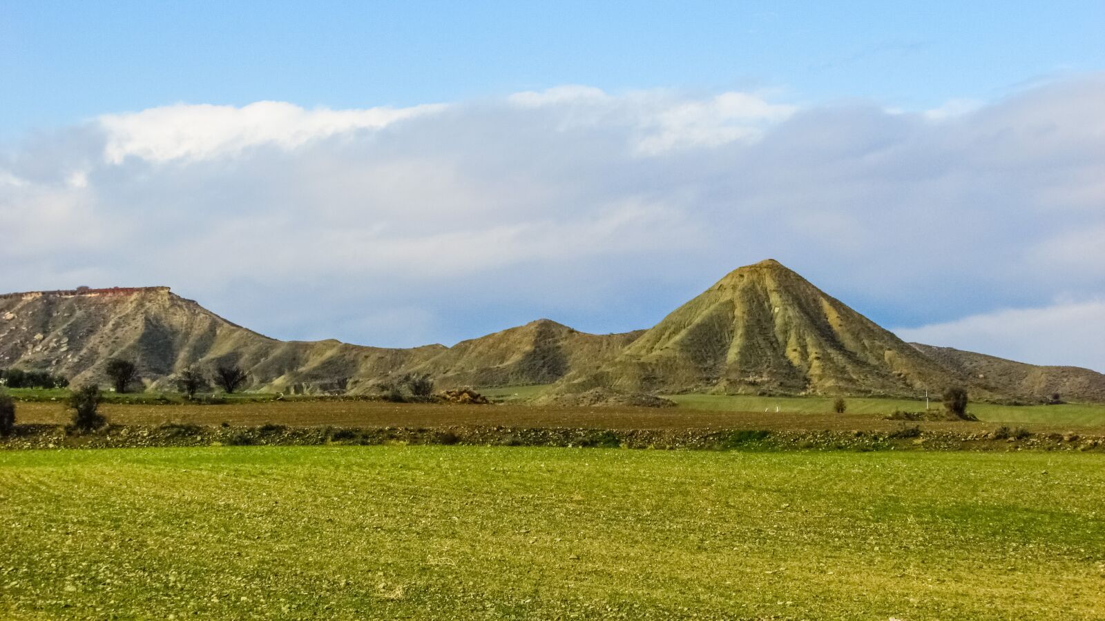 Canon PowerShot SX400 IS sample photo. Hill, formation, geological photography